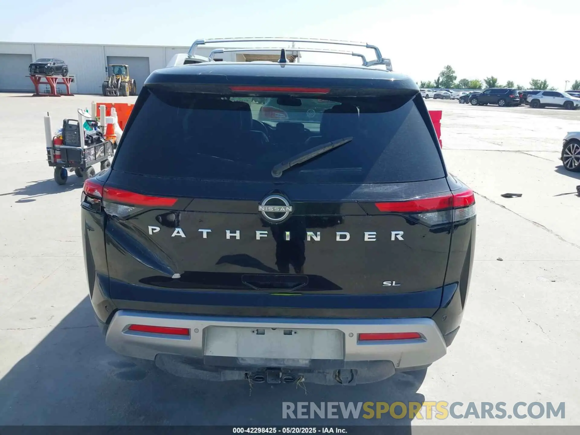 16 Photograph of a damaged car 5N1DR3CB7NC211557 NISSAN PATHFINDER 2022
