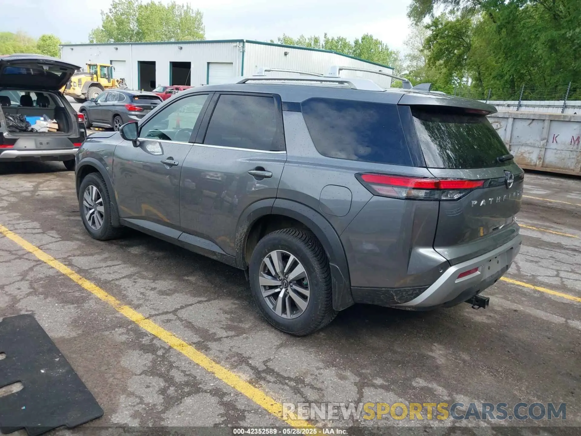 3 Photograph of a damaged car 5N1DR3CC2NC242031 NISSAN PATHFINDER 2022