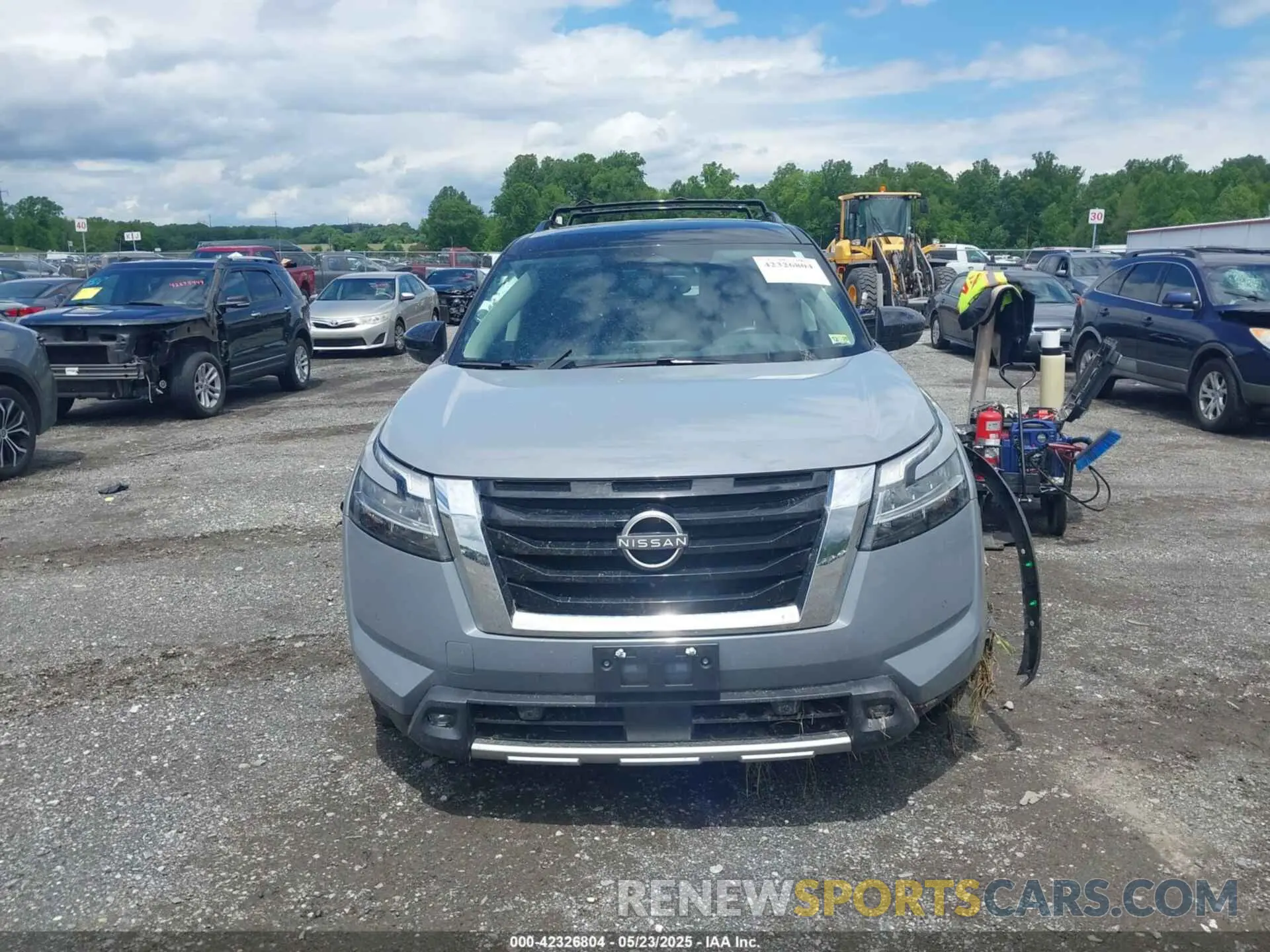 11 Photograph of a damaged car 5N1DR3CC3NC205313 NISSAN PATHFINDER 2022