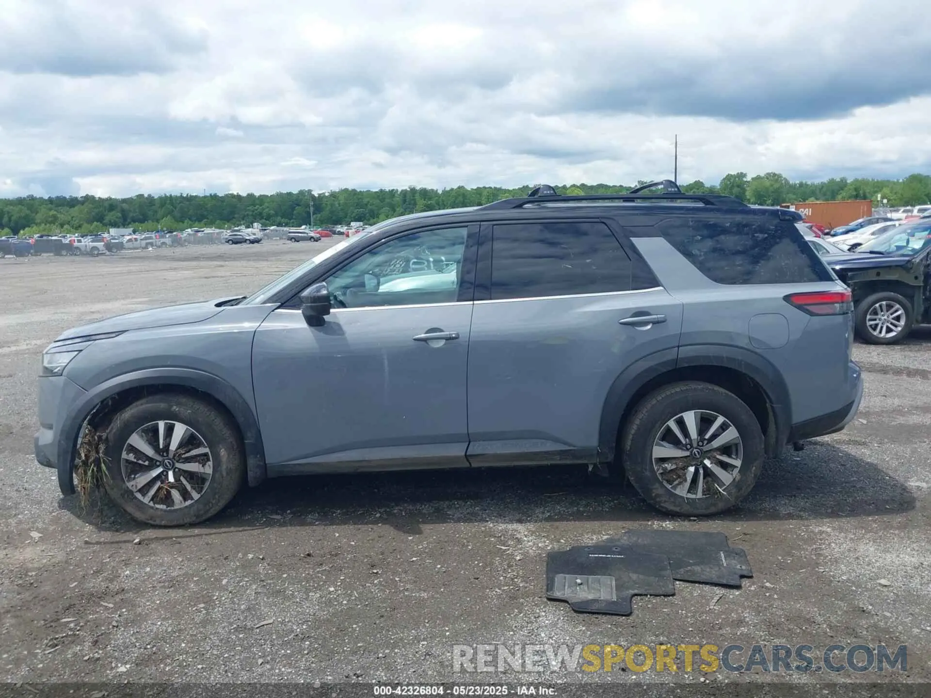 13 Photograph of a damaged car 5N1DR3CC3NC205313 NISSAN PATHFINDER 2022