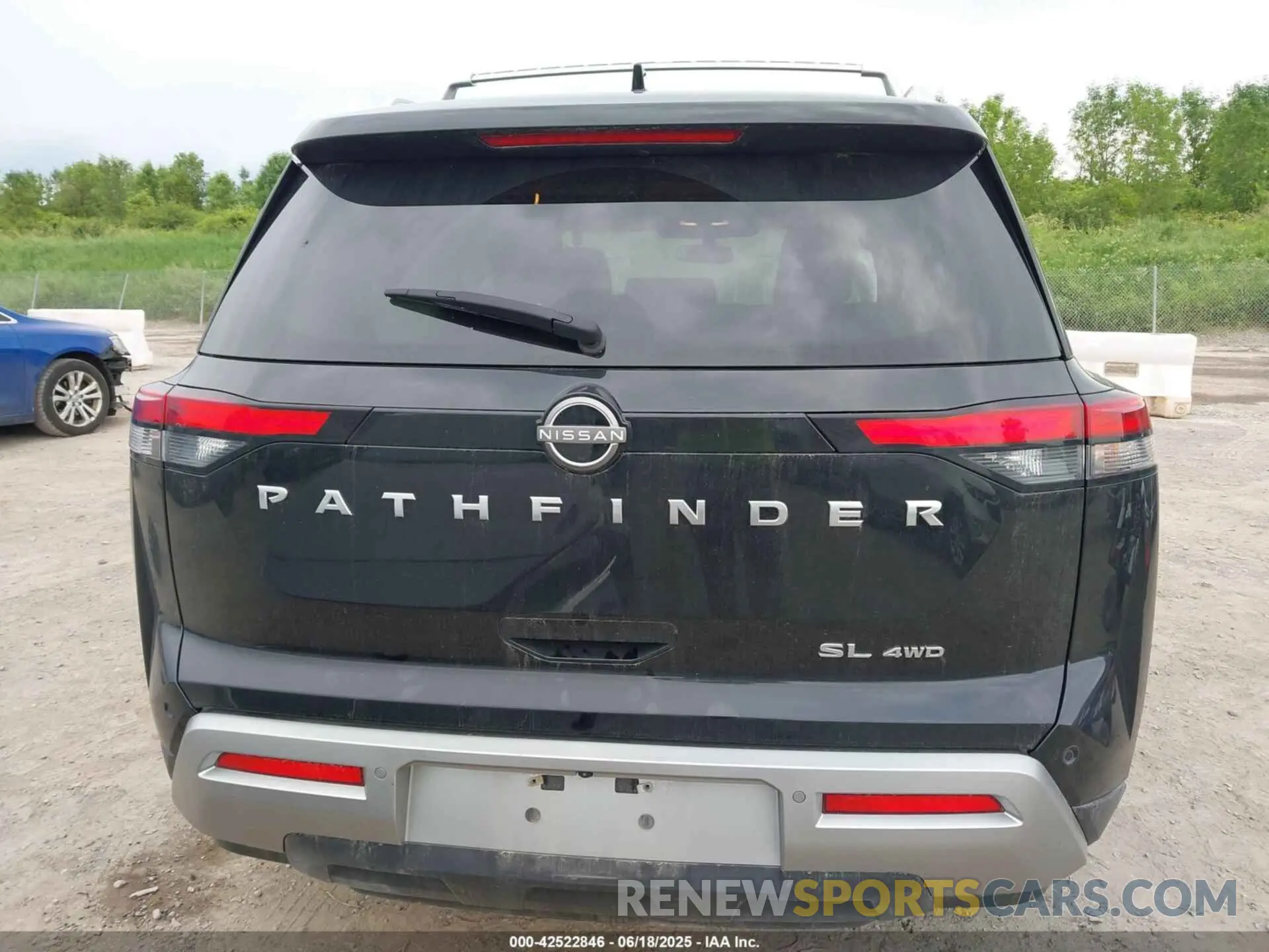 16 Photograph of a damaged car 5N1DR3CC3NC210320 NISSAN PATHFINDER 2022
