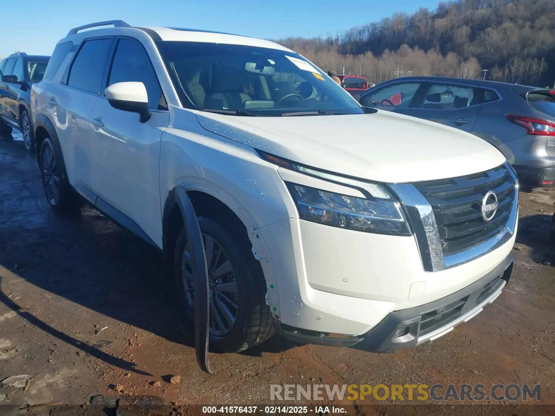 1 Photograph of a damaged car 5N1DR3CD4NC255923 NISSAN PATHFINDER 2022
