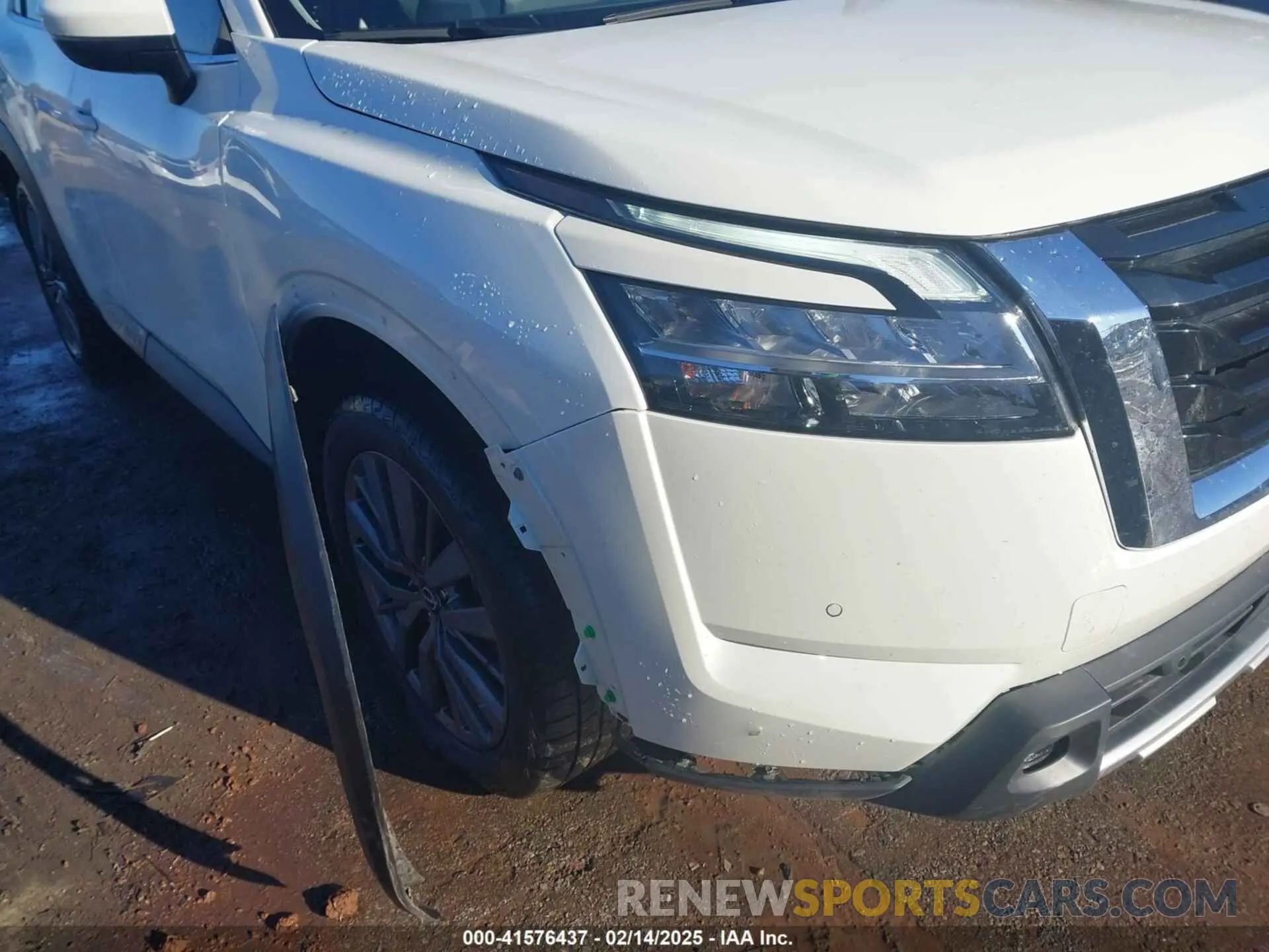 6 Photograph of a damaged car 5N1DR3CD4NC255923 NISSAN PATHFINDER 2022
