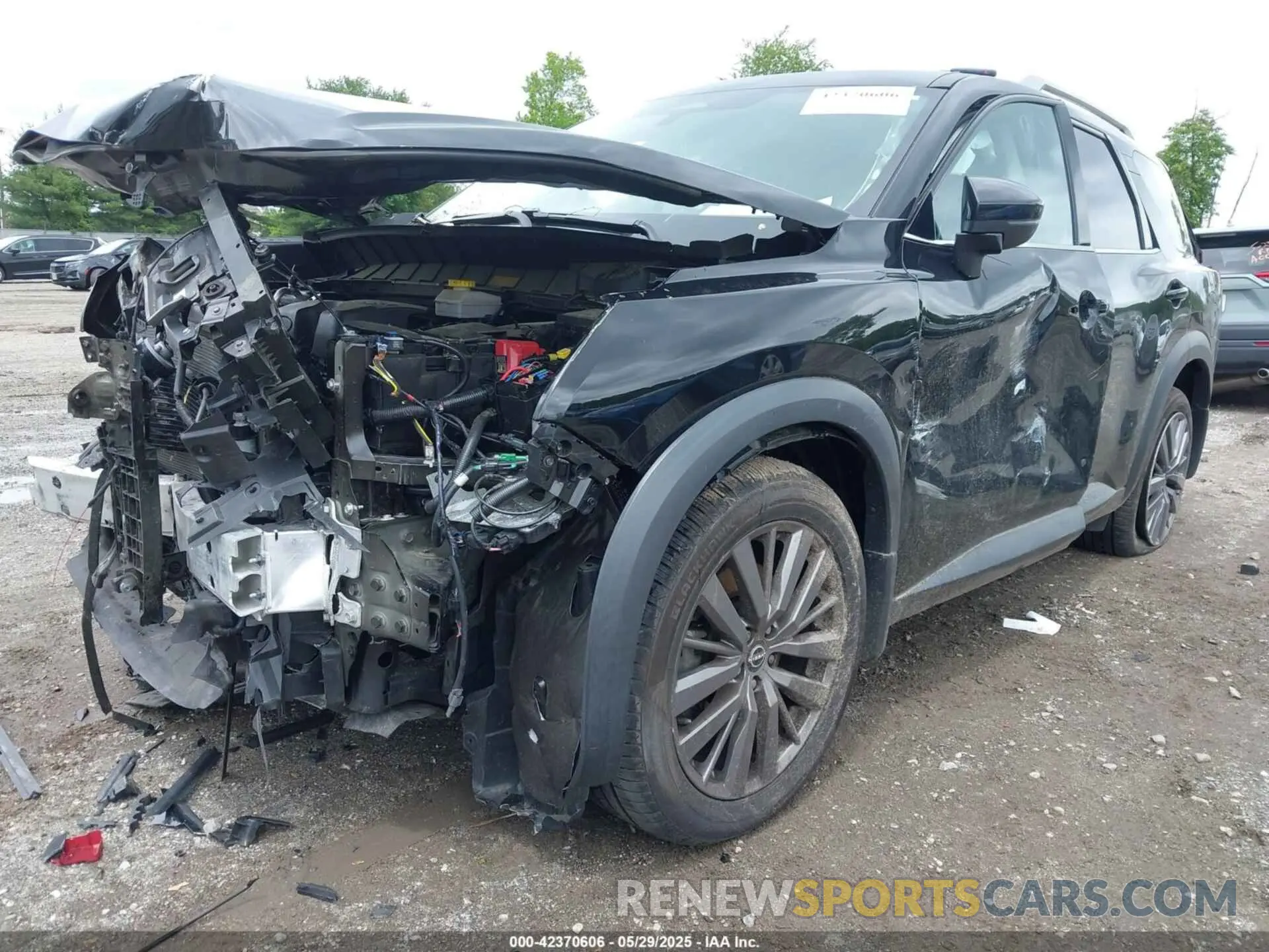 6 Photograph of a damaged car 5N1DR3CE2NC225098 NISSAN PATHFINDER 2022
