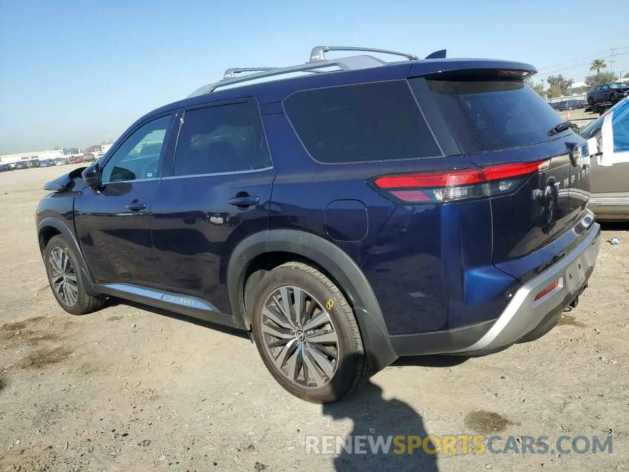 2 Photograph of a damaged car 5N1DR3DH5NC203427 NISSAN PATHFINDER 2022