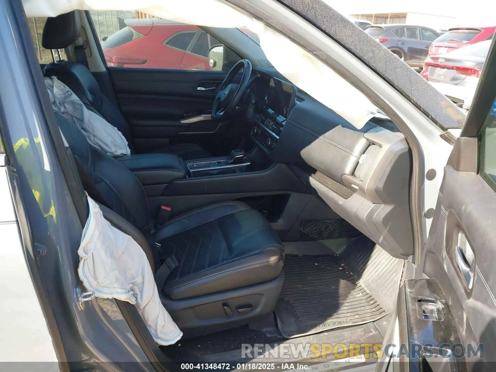 5 Photograph of a damaged car 5N1DR3DH7NC201260 NISSAN PATHFINDER 2022