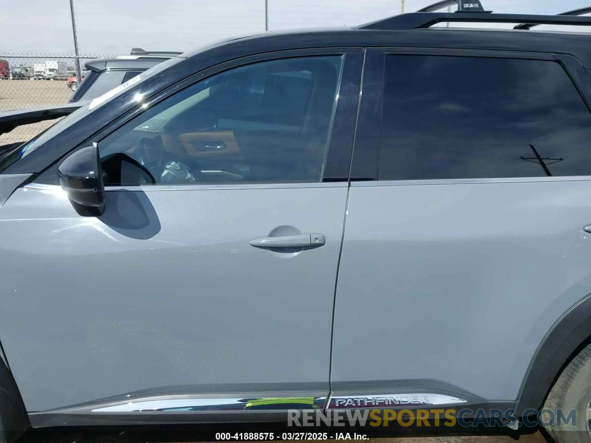 14 Photograph of a damaged car 5N1DR3DH7NC216826 NISSAN PATHFINDER 2022