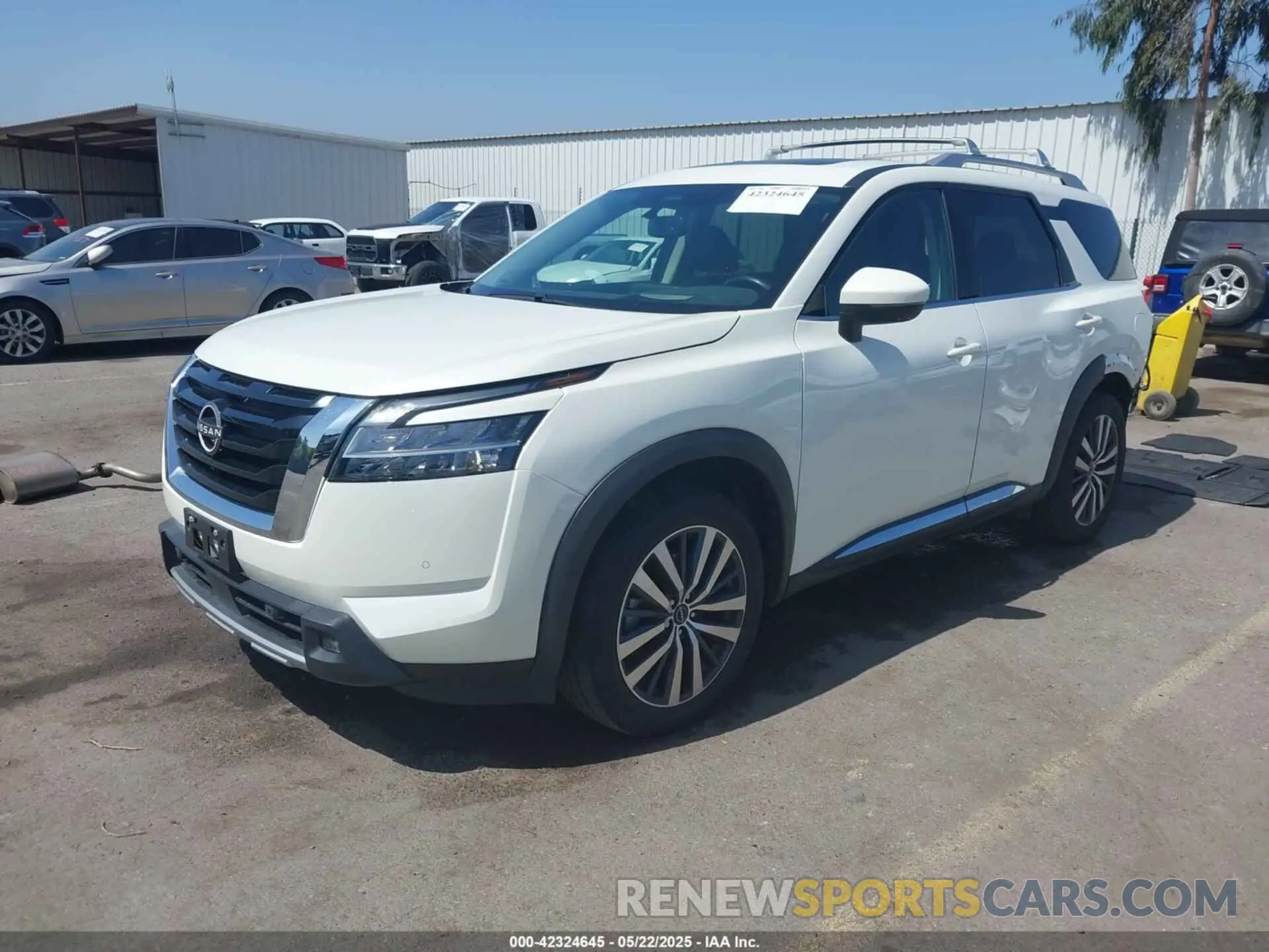 2 Photograph of a damaged car 5N1DR3DH9NC248614 NISSAN PATHFINDER 2022