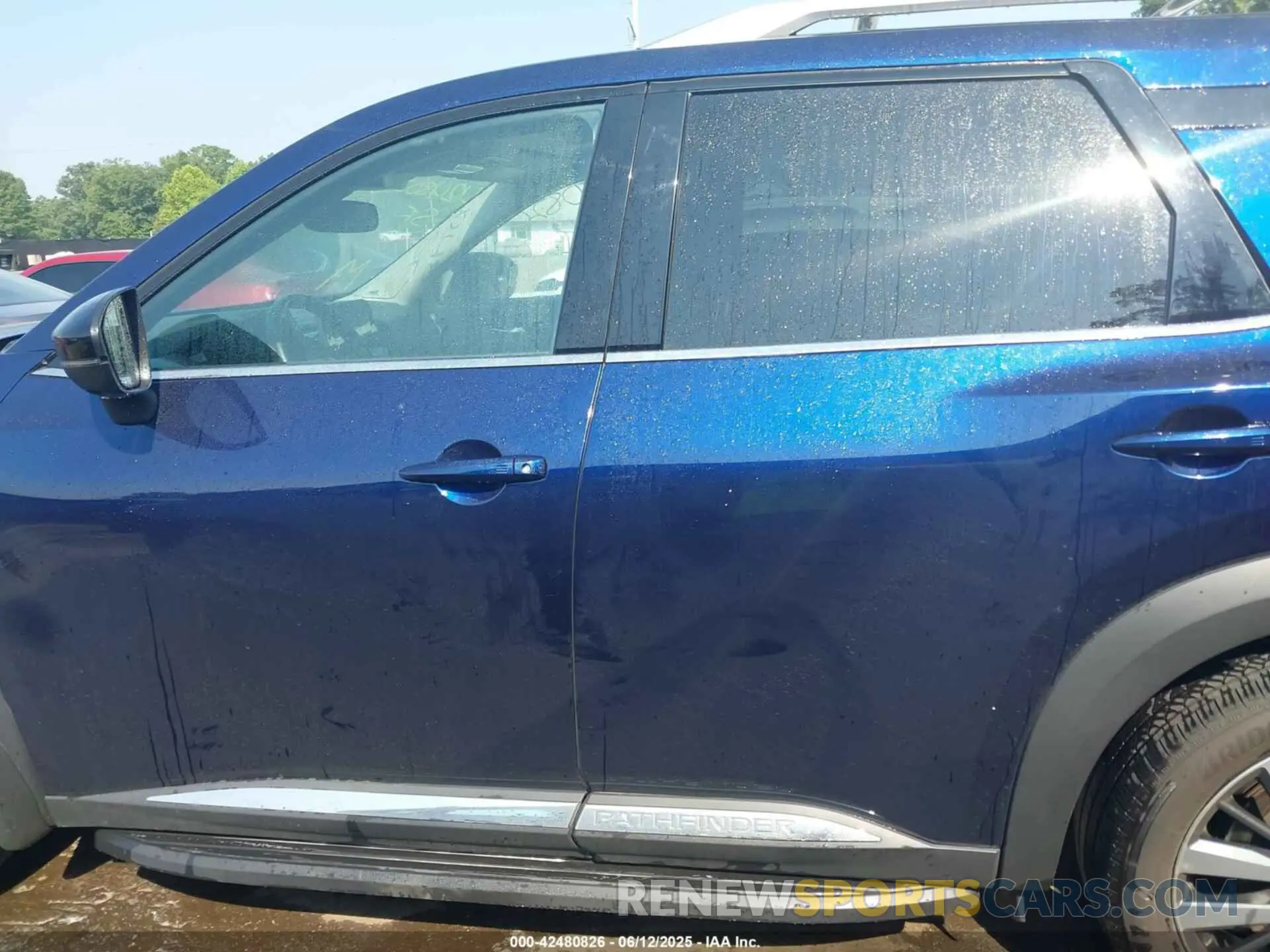 15 Photograph of a damaged car 5N1DR3DK3NC246014 NISSAN PATHFINDER 2022