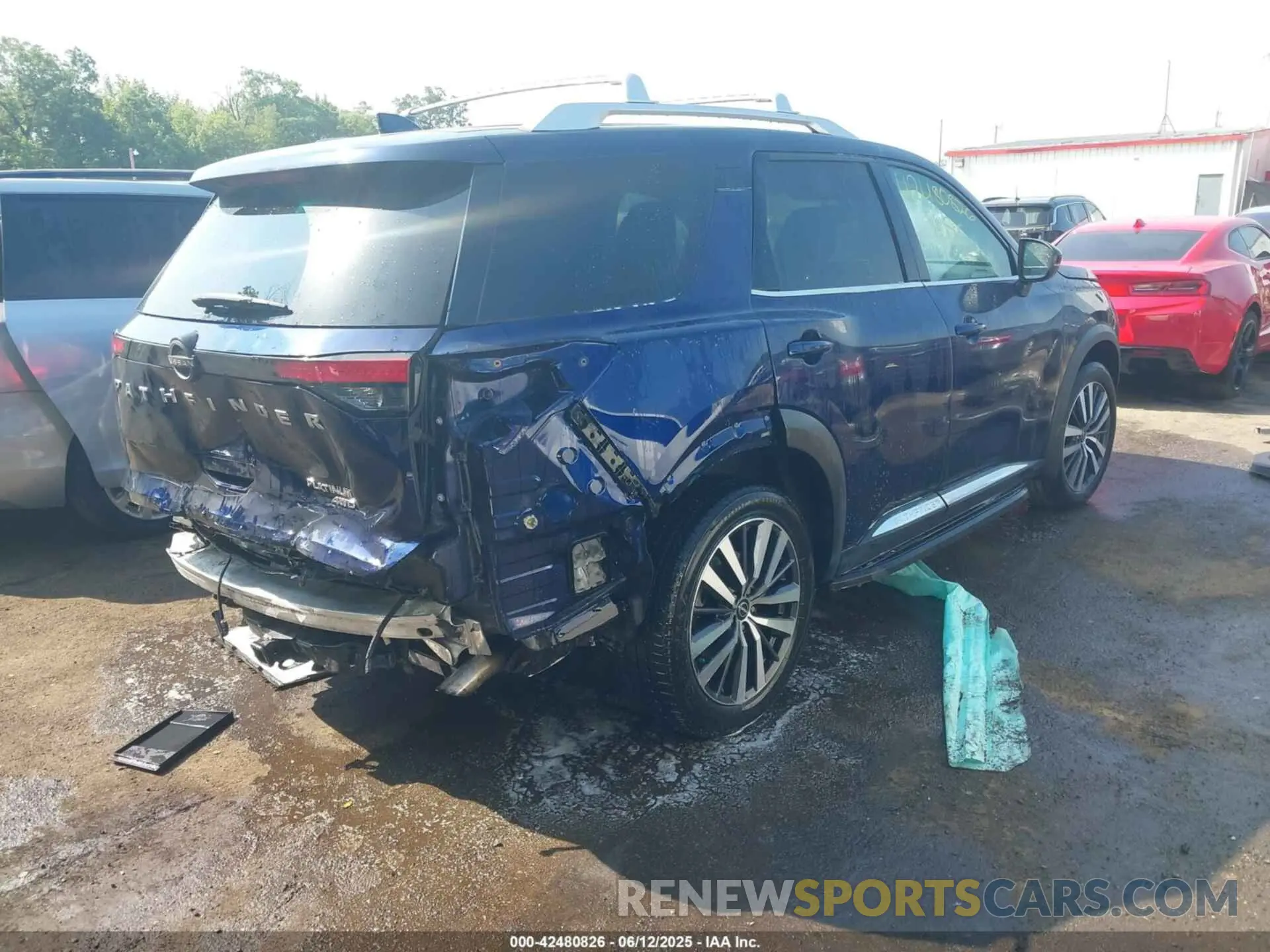 4 Photograph of a damaged car 5N1DR3DK3NC246014 NISSAN PATHFINDER 2022