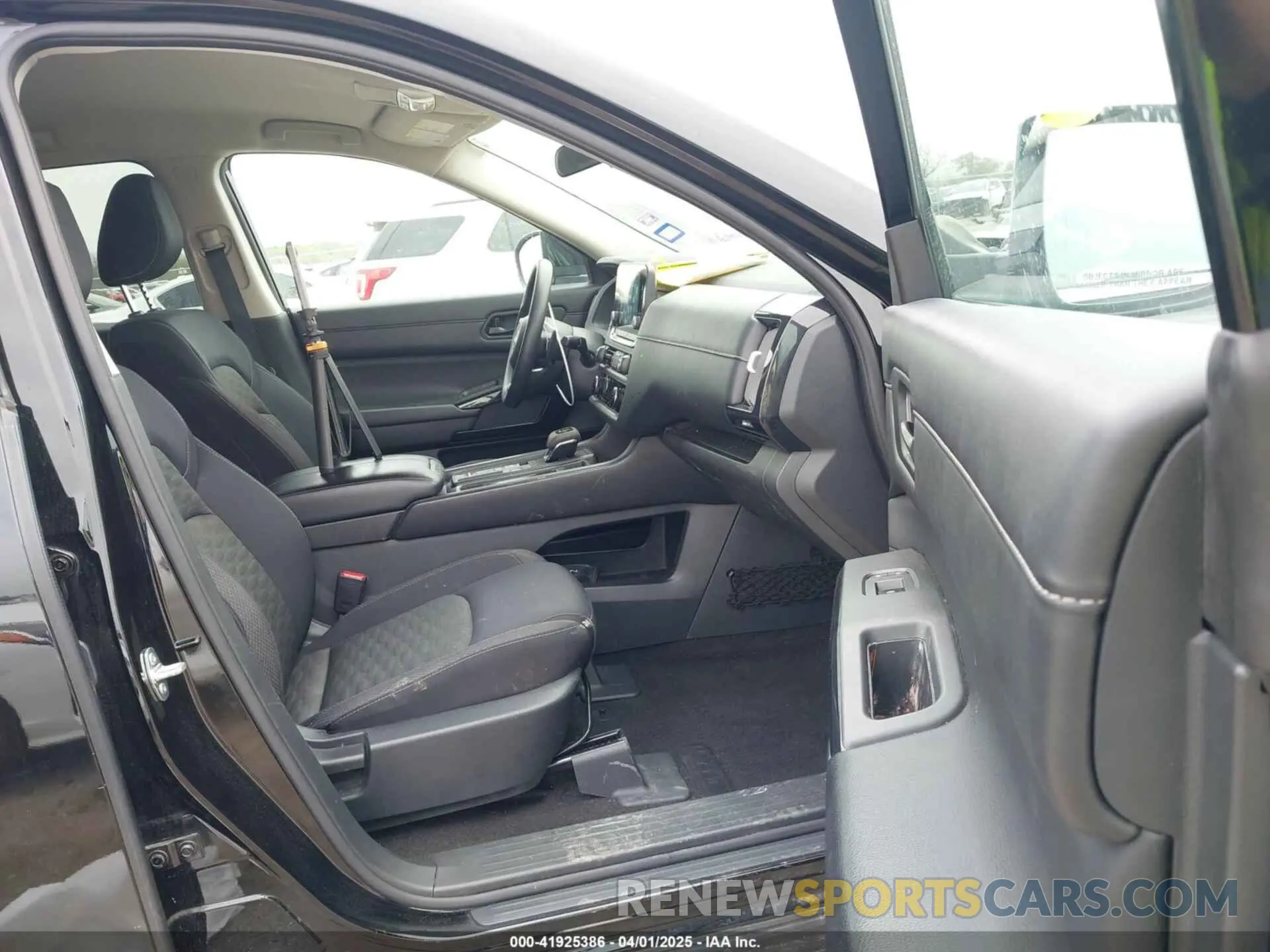 5 Photograph of a damaged car 5N1DR3AA1PC274148 NISSAN PATHFINDER 2023