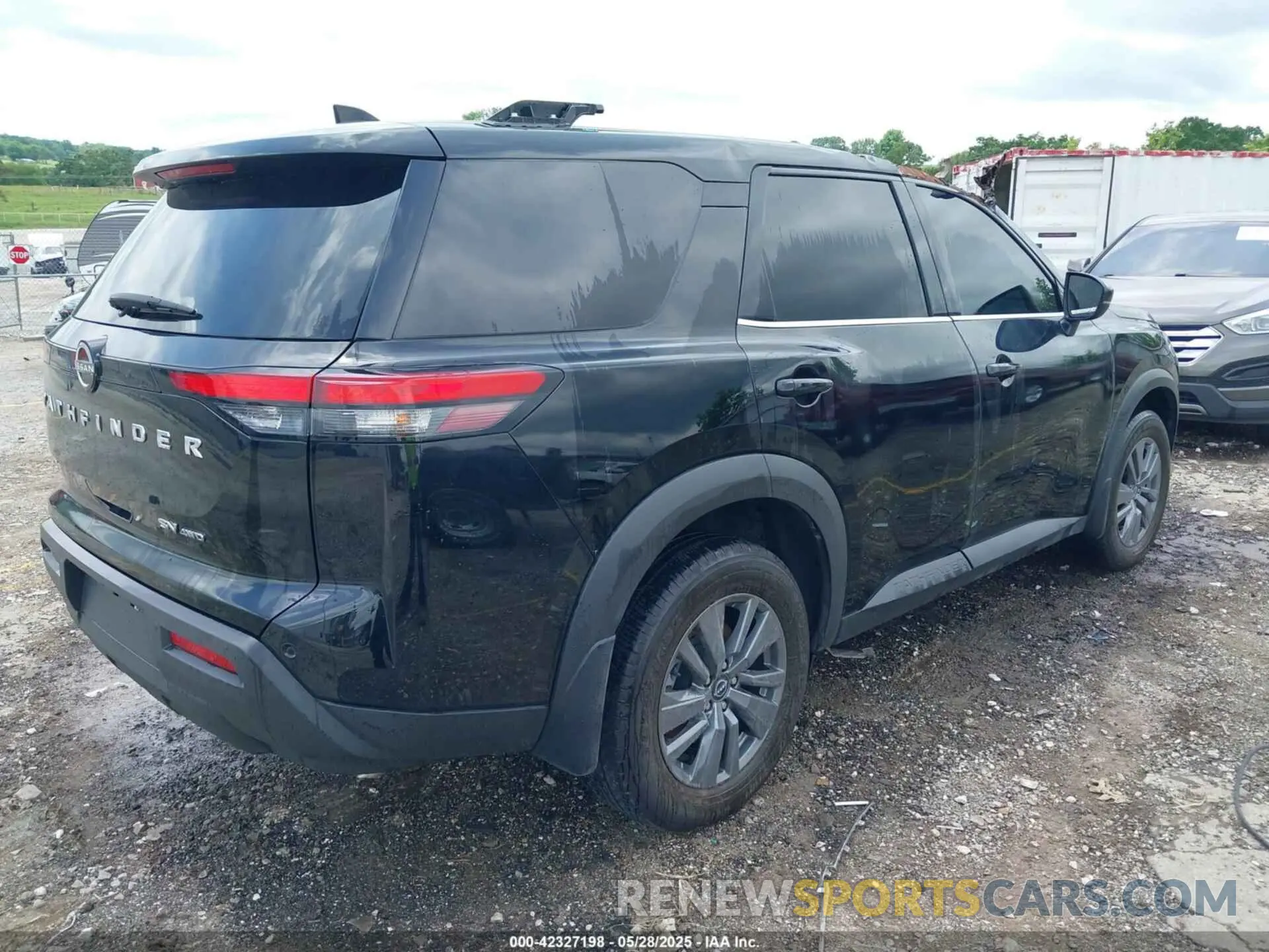 4 Photograph of a damaged car 5N1DR3BC3PC225288 NISSAN PATHFINDER 2023