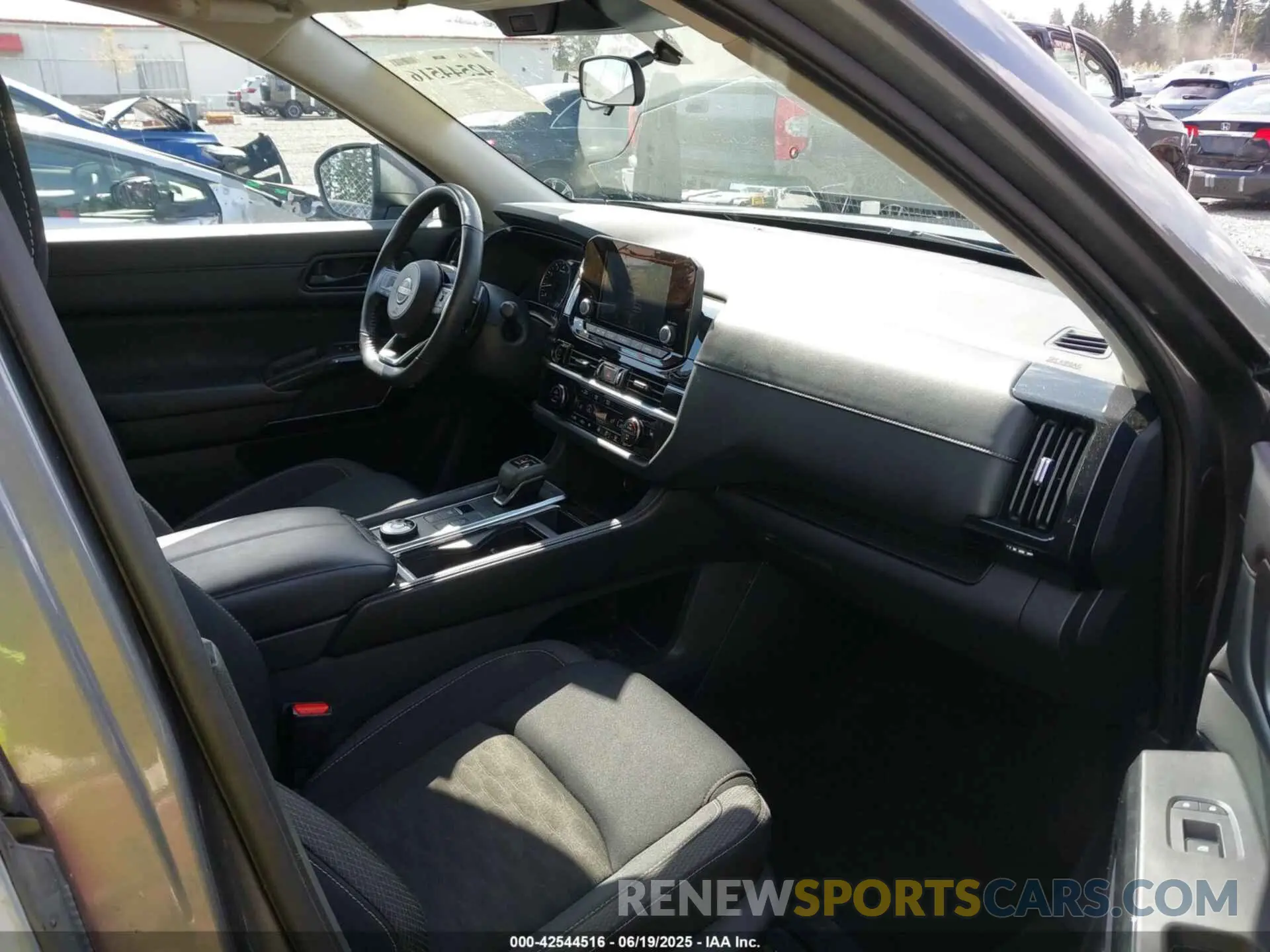 5 Photograph of a damaged car 5N1DR3BC4PC246201 NISSAN PATHFINDER 2023