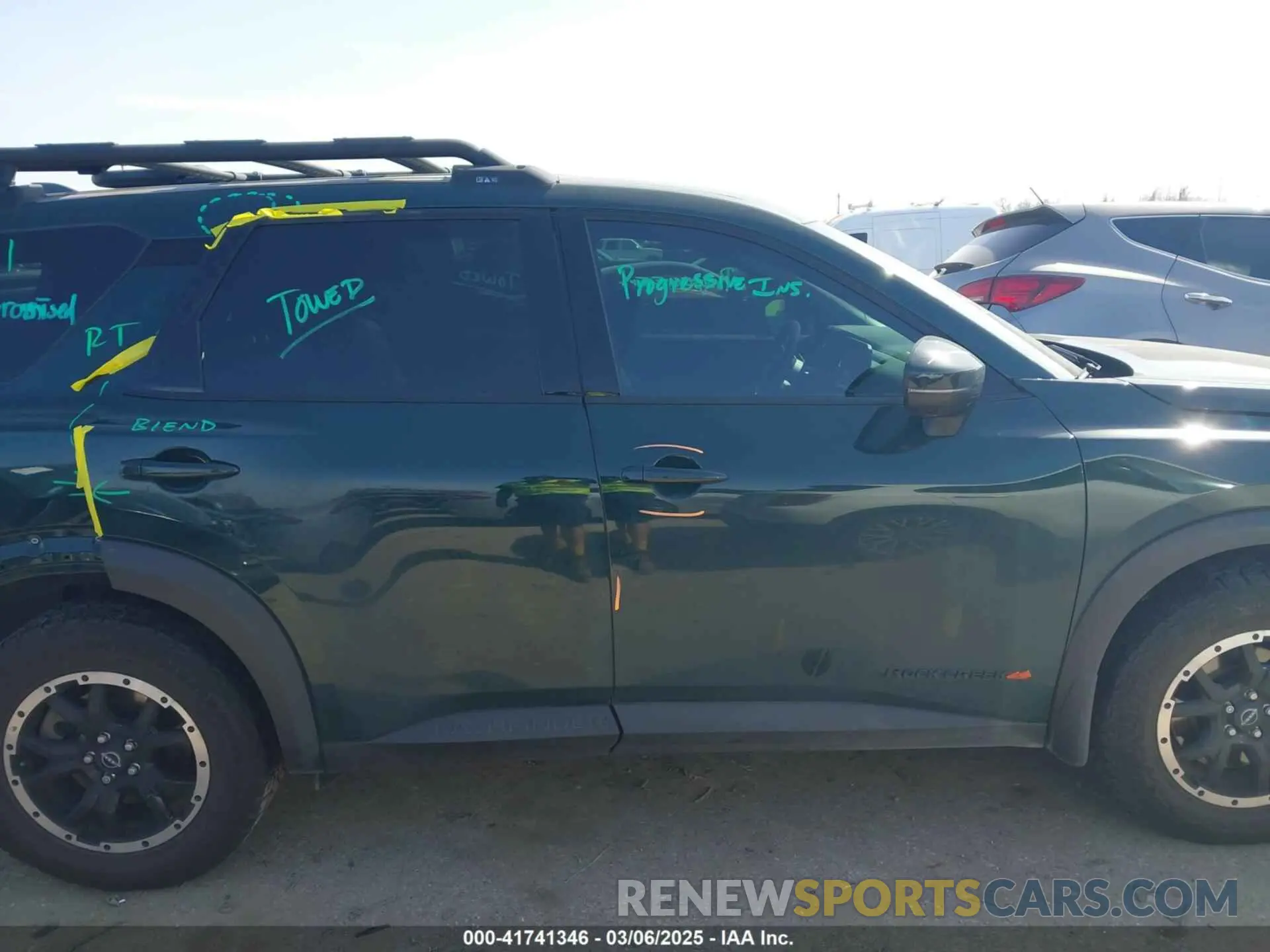 14 Photograph of a damaged car 5N1DR3BD1PC237447 NISSAN PATHFINDER 2023