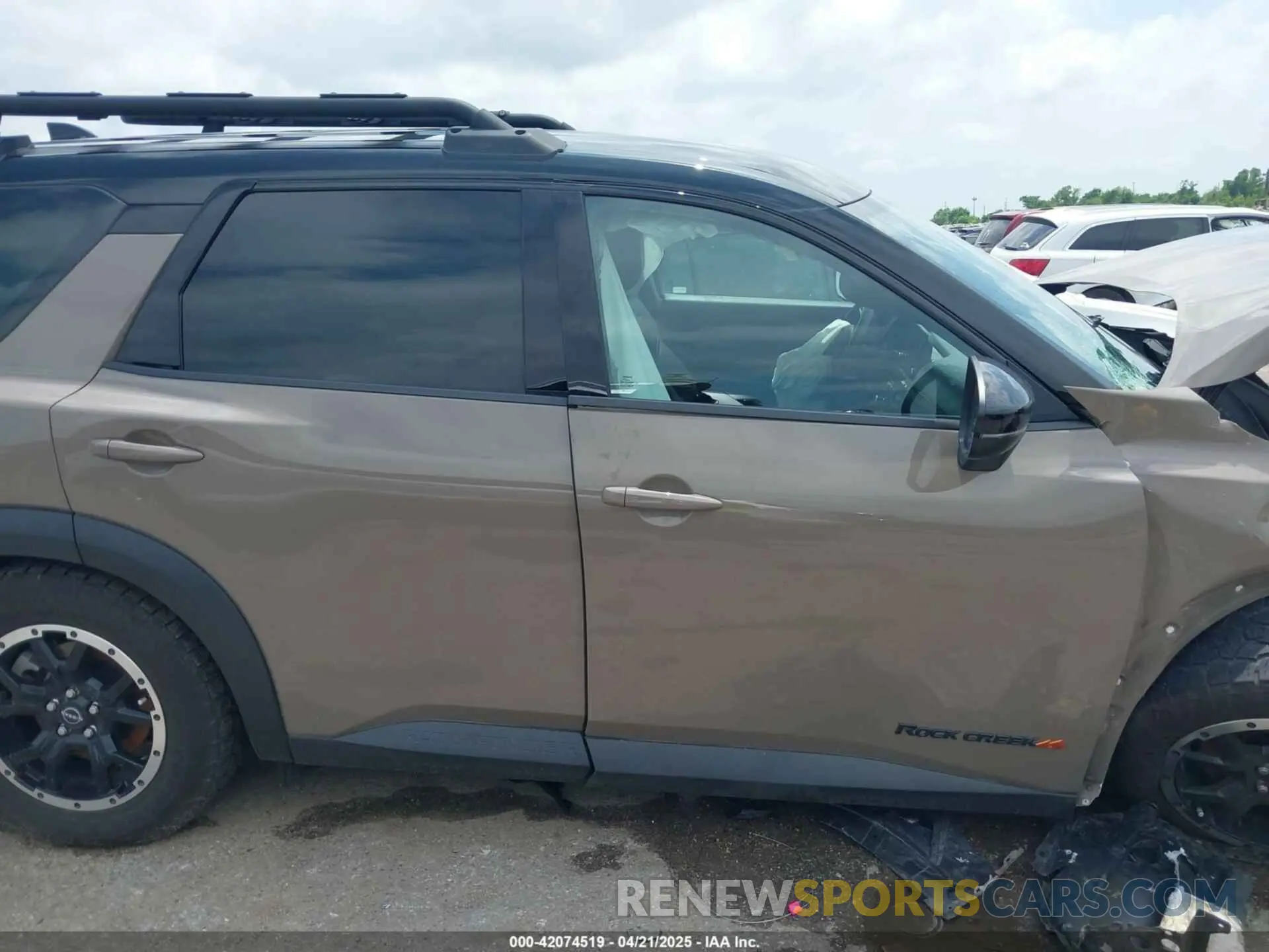 12 Photograph of a damaged car 5N1DR3BD9PC228981 NISSAN PATHFINDER 2023