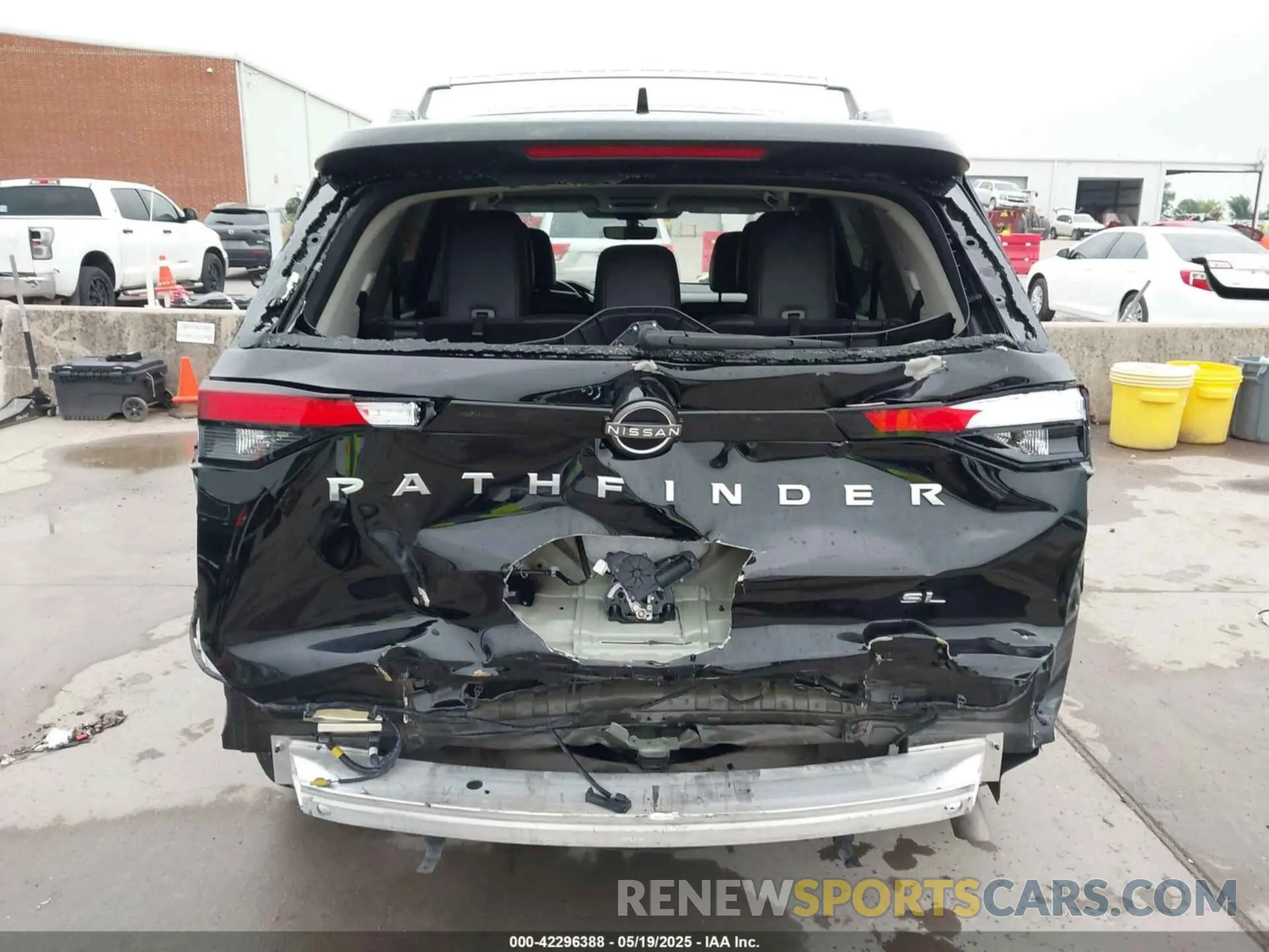 17 Photograph of a damaged car 5N1DR3CA1PC277841 NISSAN PATHFINDER 2023