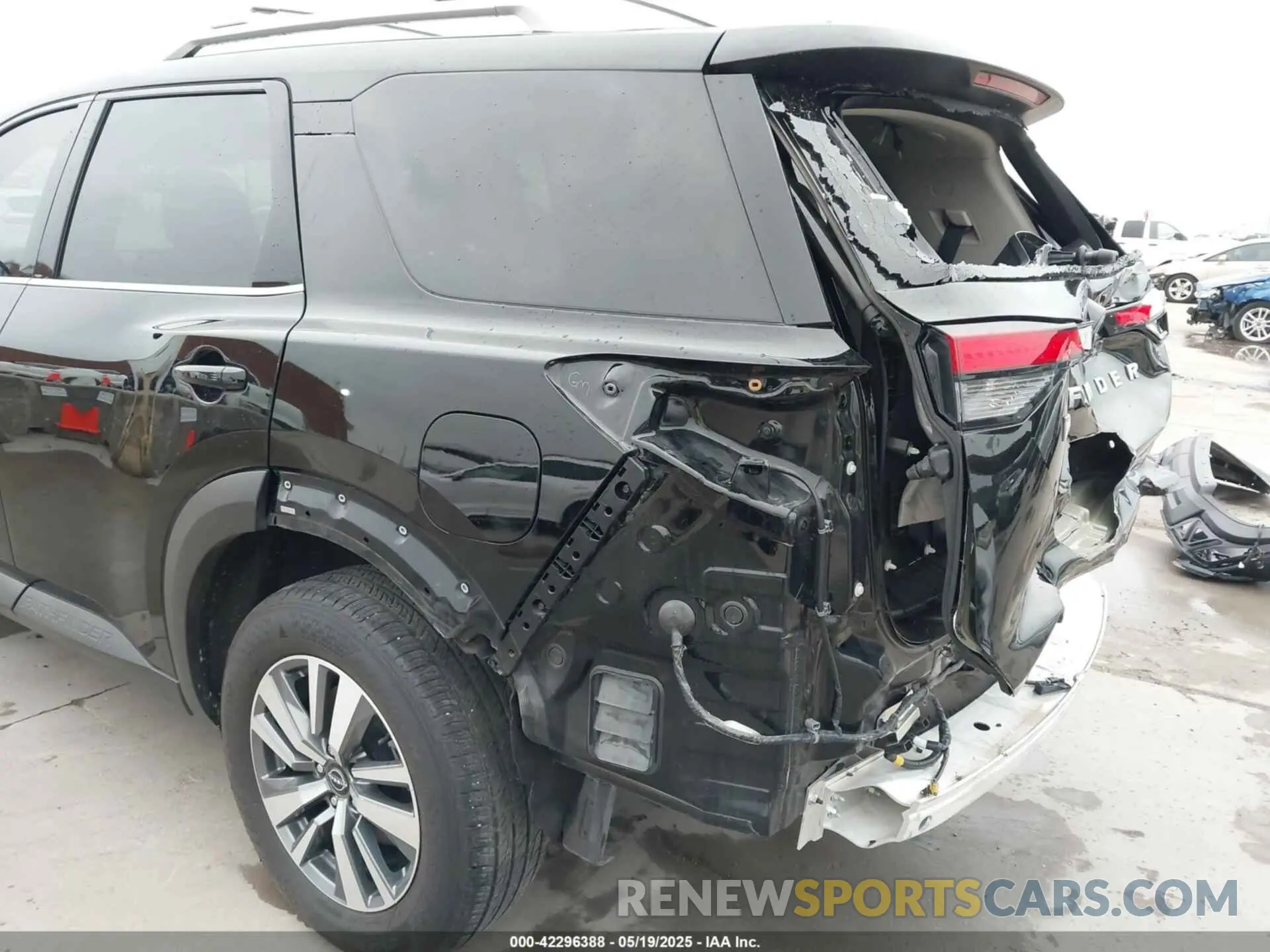 19 Photograph of a damaged car 5N1DR3CA1PC277841 NISSAN PATHFINDER 2023