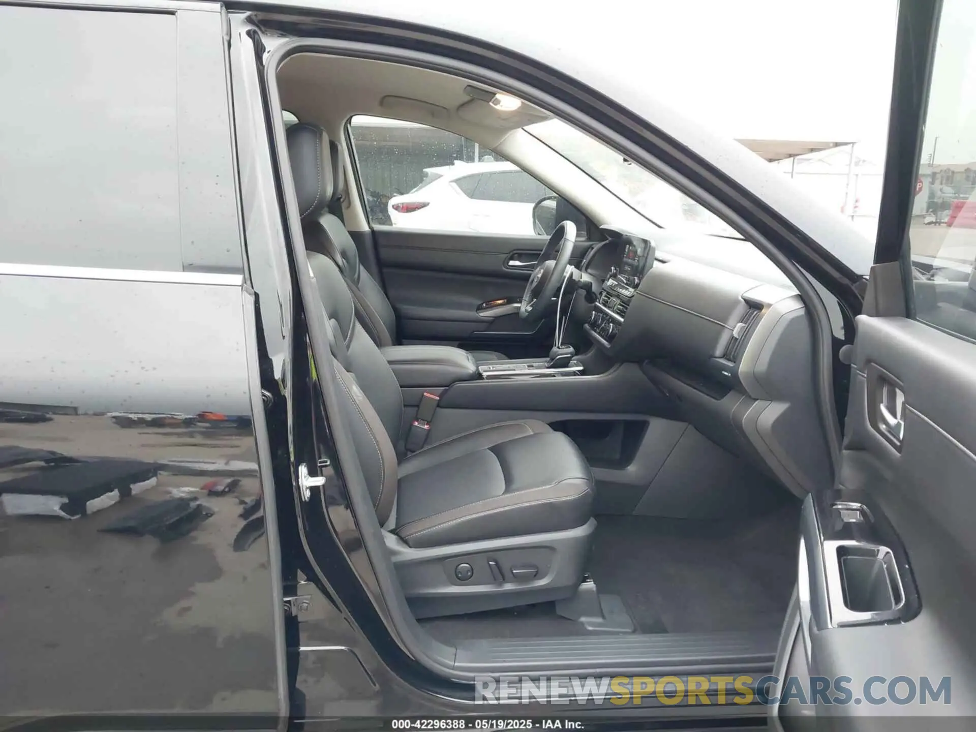 5 Photograph of a damaged car 5N1DR3CA1PC277841 NISSAN PATHFINDER 2023