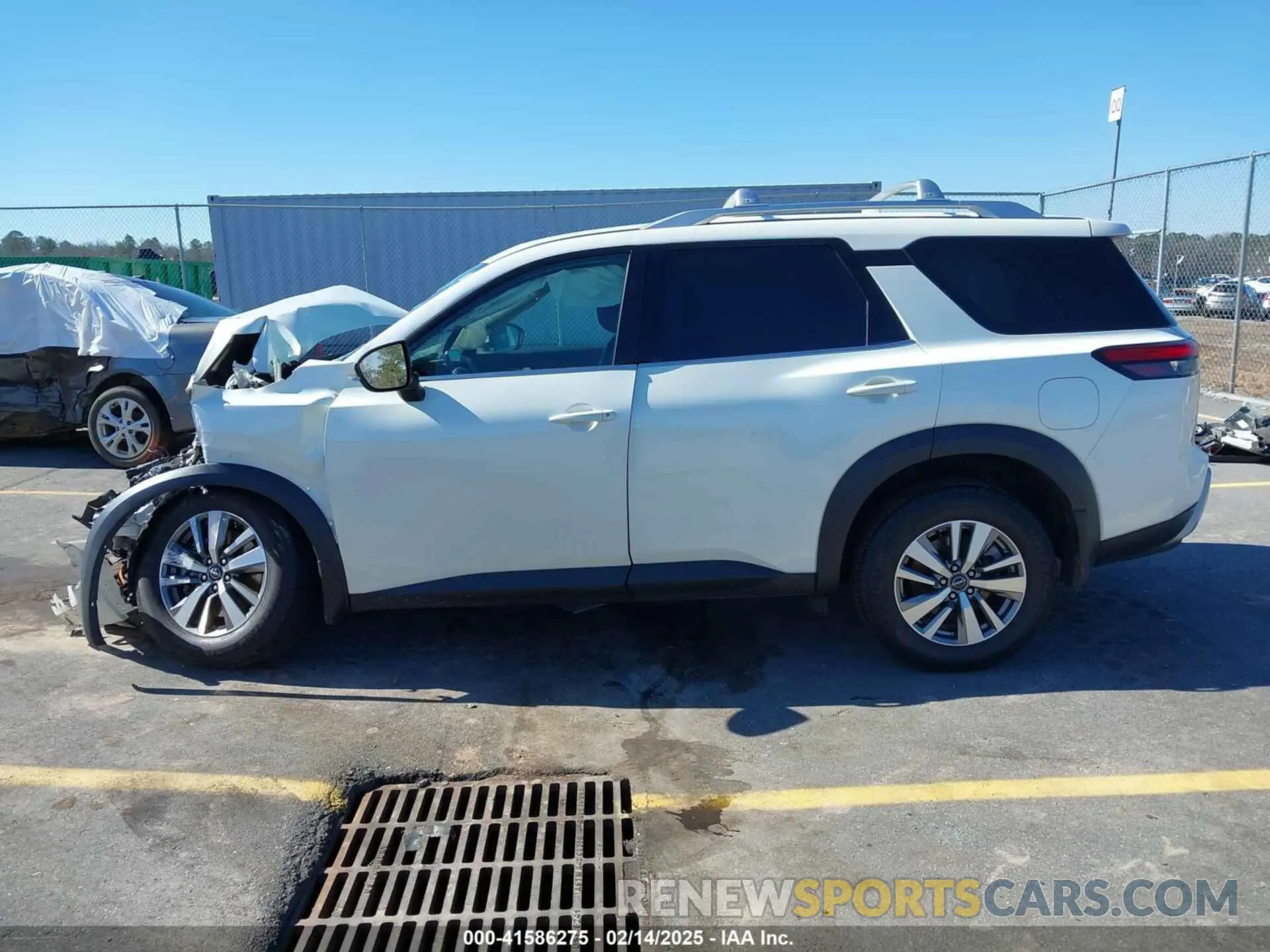 13 Photograph of a damaged car 5N1DR3CA5PC233874 NISSAN PATHFINDER 2023