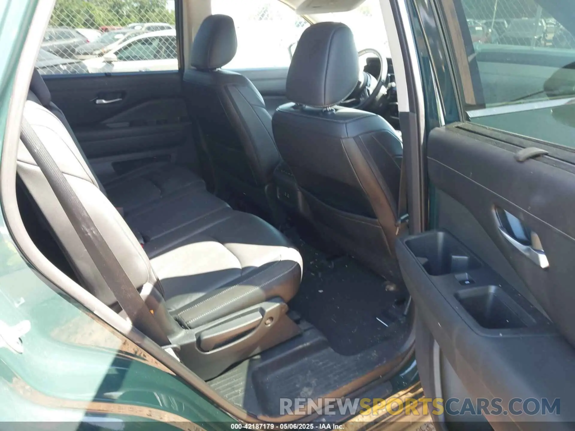 8 Photograph of a damaged car 5N1DR3CC0PC229314 NISSAN PATHFINDER 2023