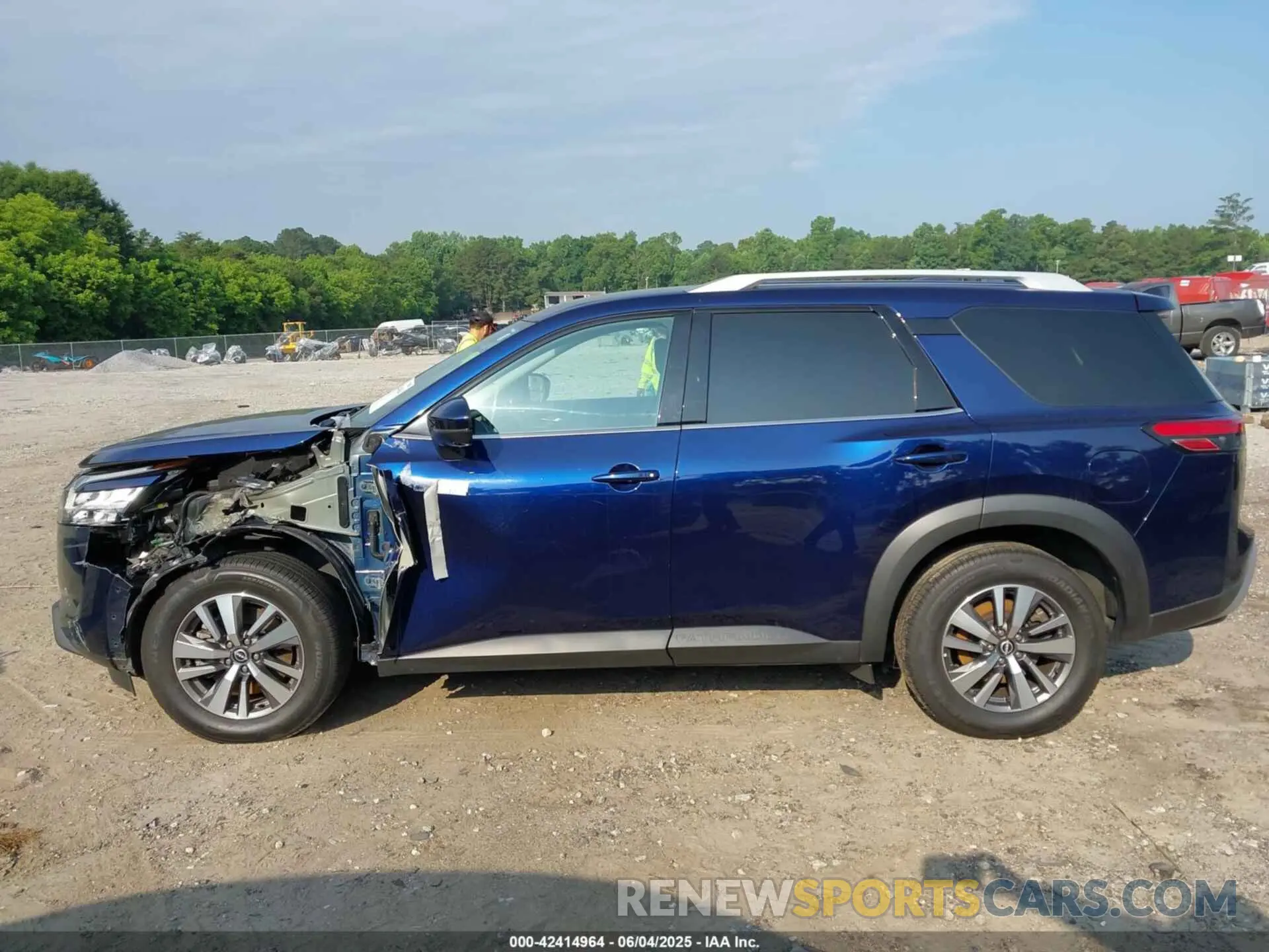 14 Photograph of a damaged car 5N1DR3CC5PC236985 NISSAN PATHFINDER 2023