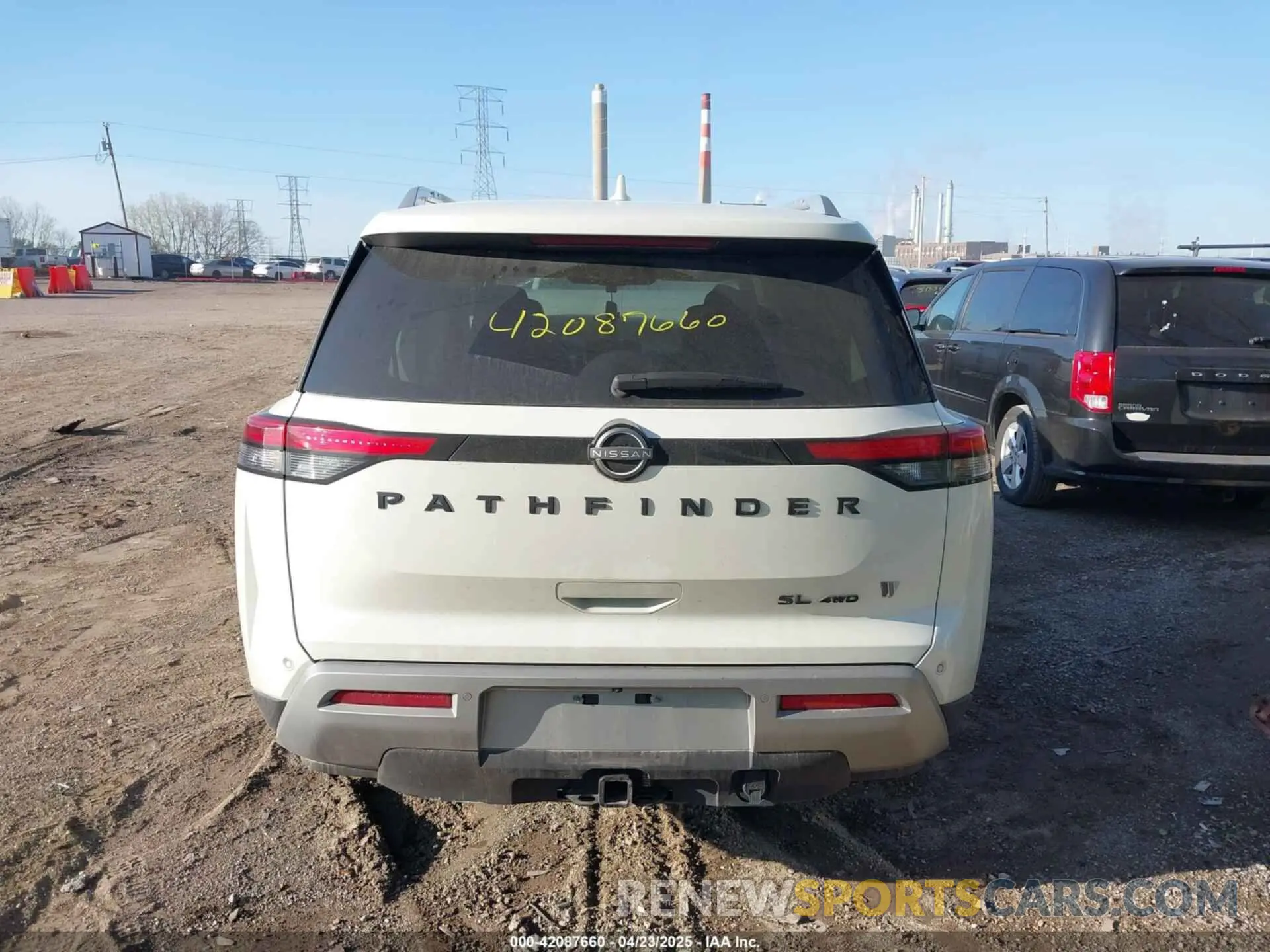 17 Photograph of a damaged car 5N1DR3CD1PC208061 NISSAN PATHFINDER 2023