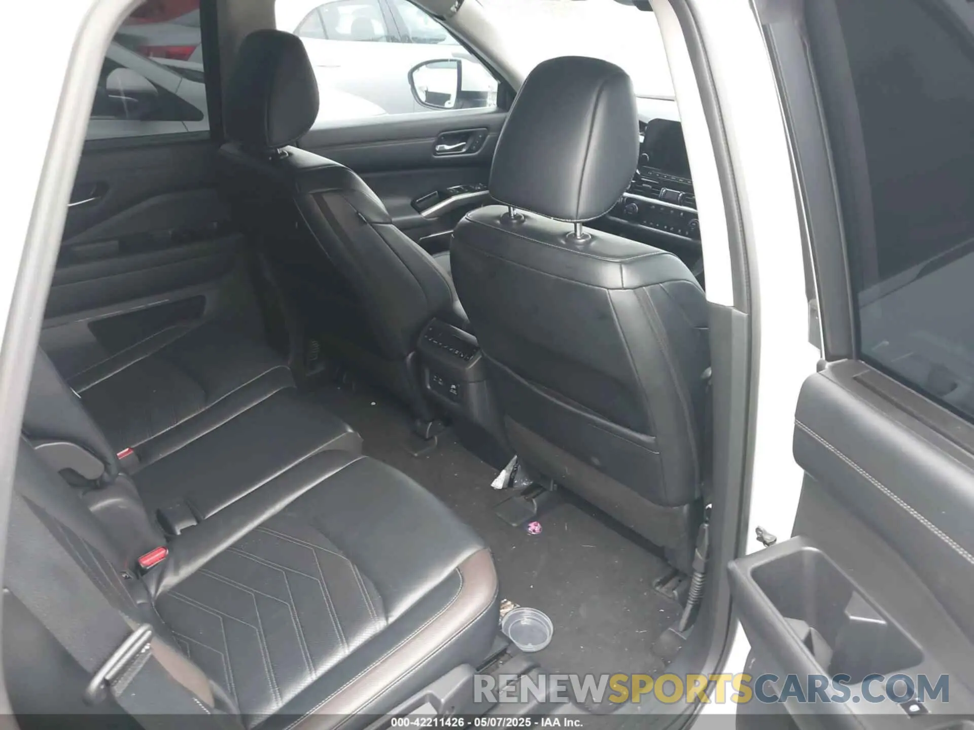 8 Photograph of a damaged car 5N1DR3DG0PC255834 NISSAN PATHFINDER 2023