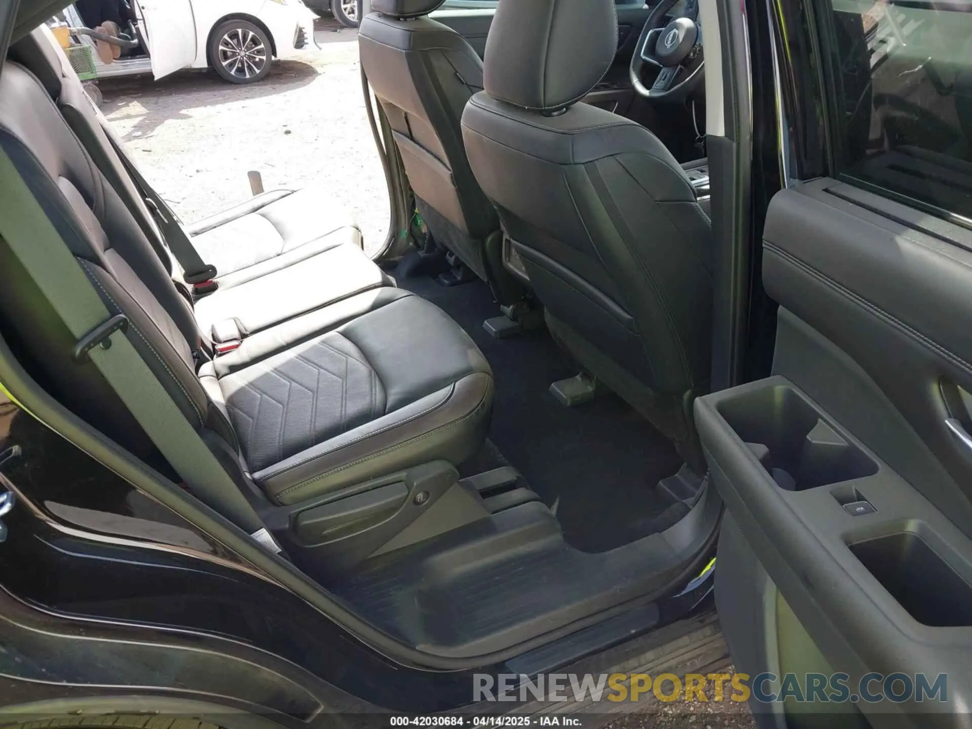 8 Photograph of a damaged car 5N1DR3DG1PC252330 NISSAN PATHFINDER 2023