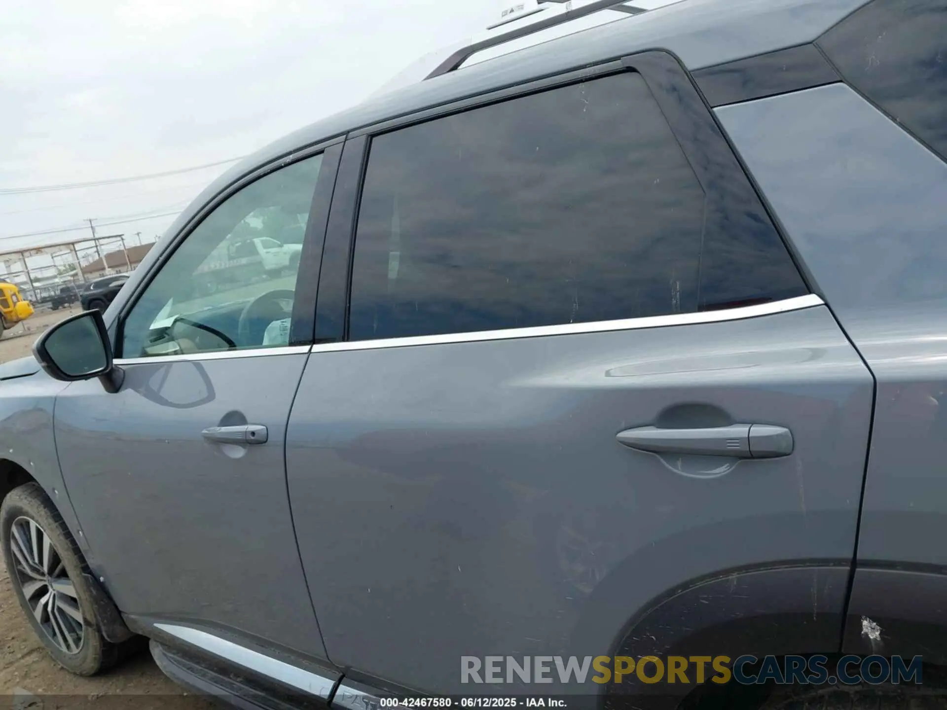 14 Photograph of a damaged car 5N1DR3DH8PC238367 NISSAN PATHFINDER 2023