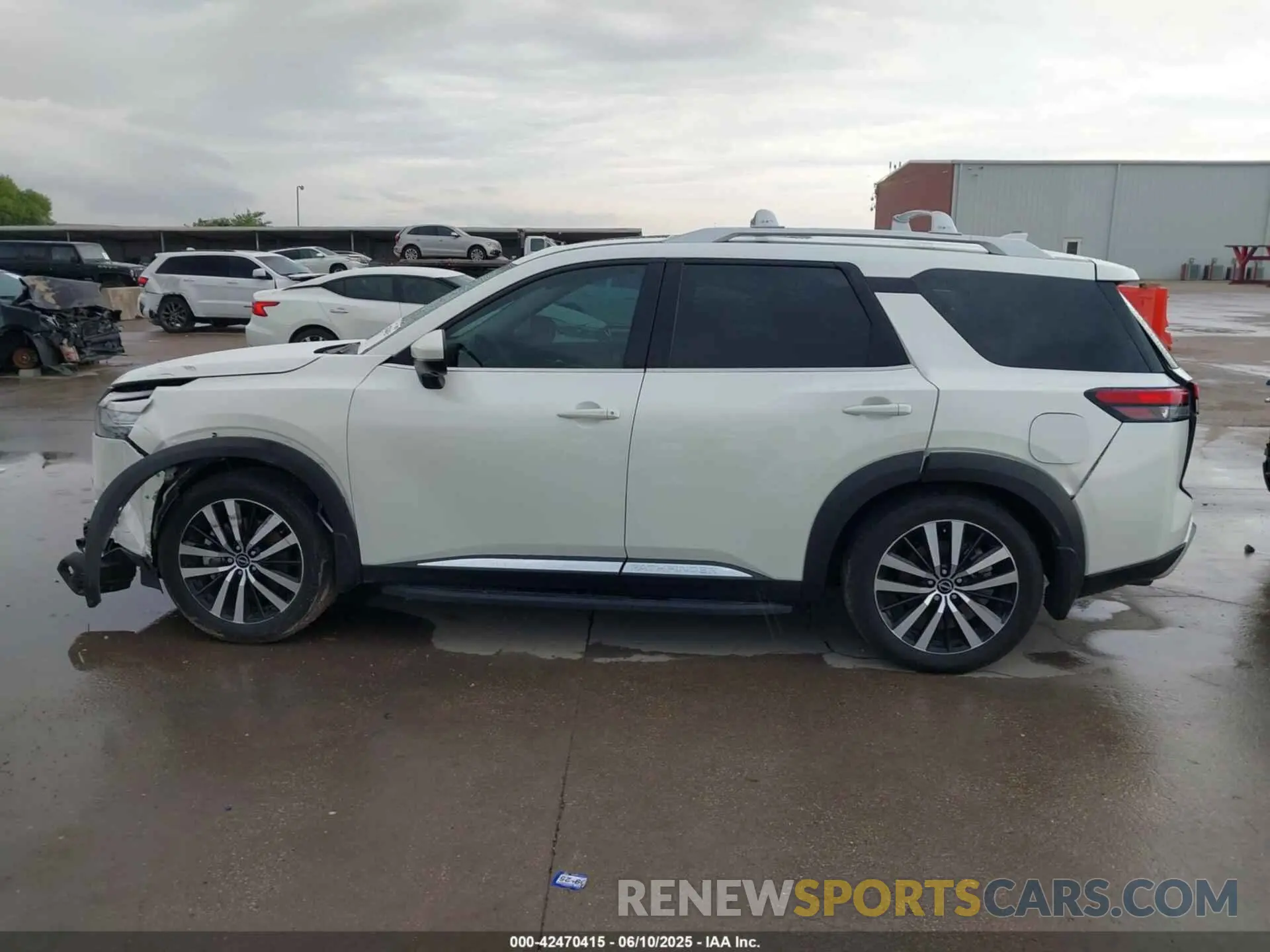 13 Photograph of a damaged car 5N1DR3DK3PC204722 NISSAN PATHFINDER 2023