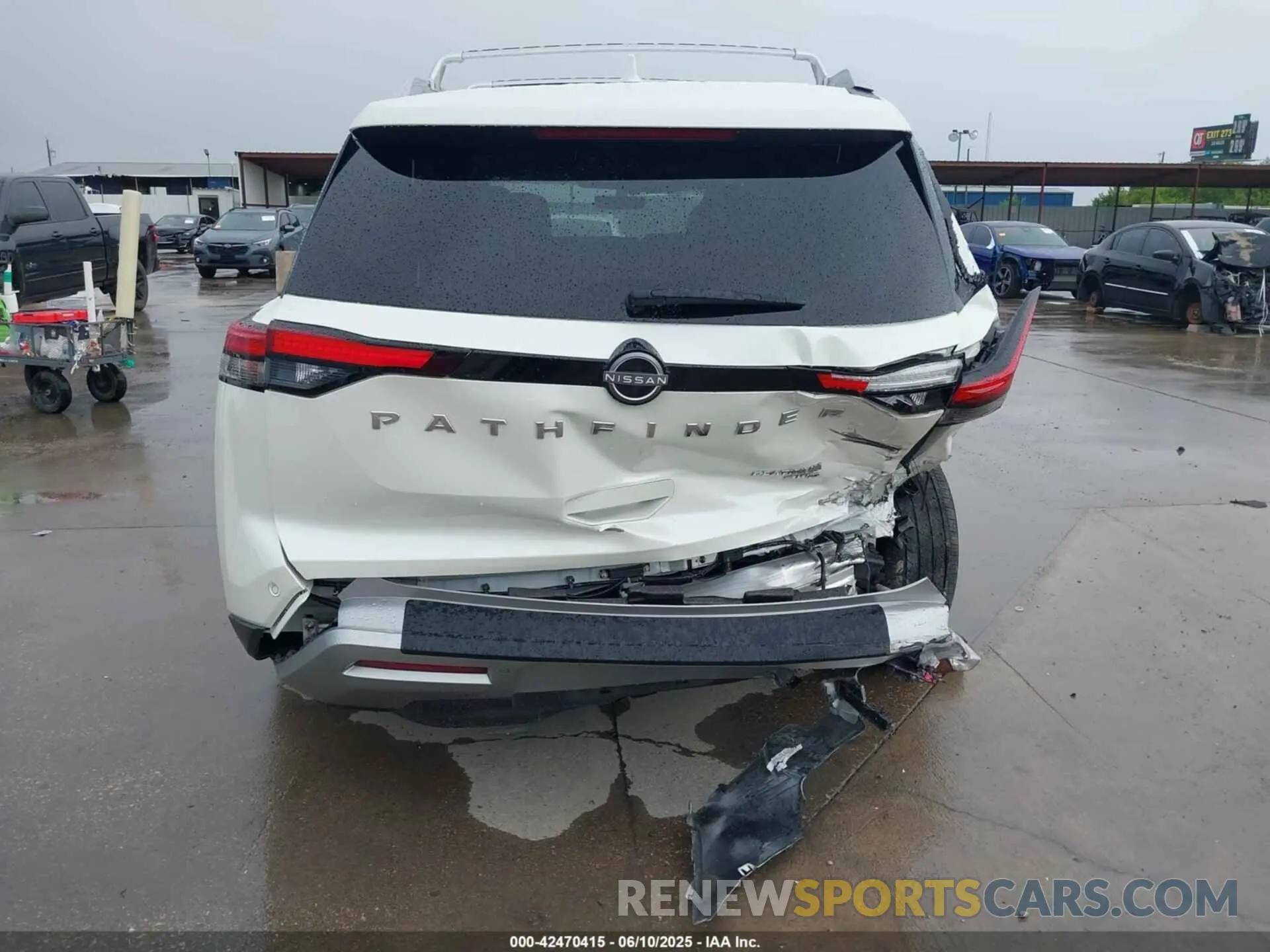 15 Photograph of a damaged car 5N1DR3DK3PC204722 NISSAN PATHFINDER 2023