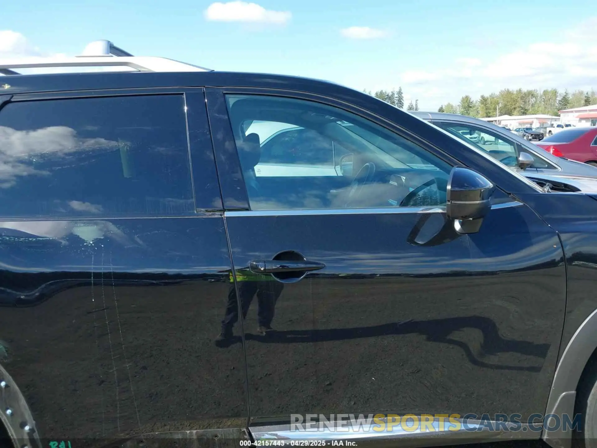 14 Photograph of a damaged car 5N1DR3DK8PC227655 NISSAN PATHFINDER 2023