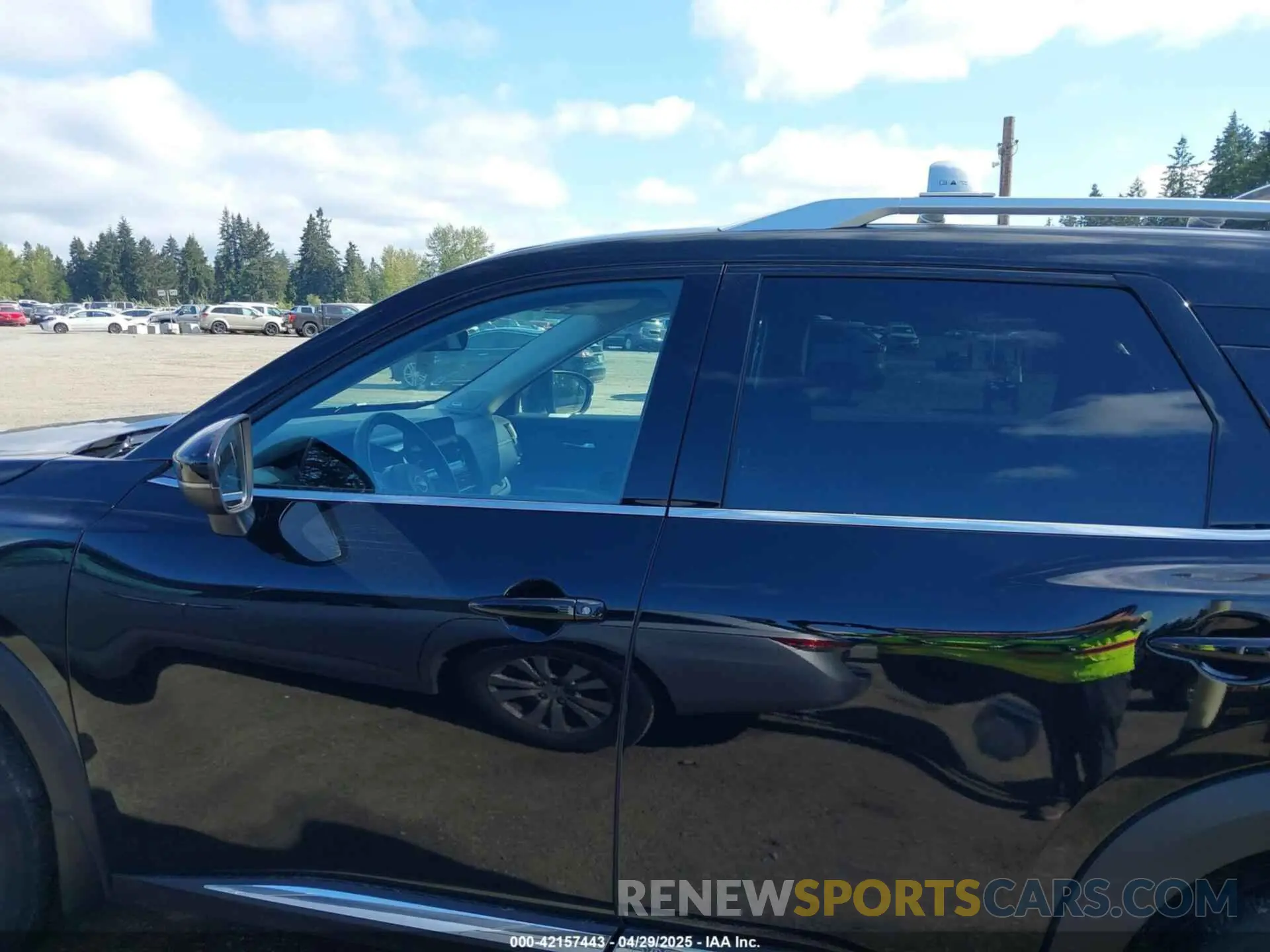15 Photograph of a damaged car 5N1DR3DK8PC227655 NISSAN PATHFINDER 2023