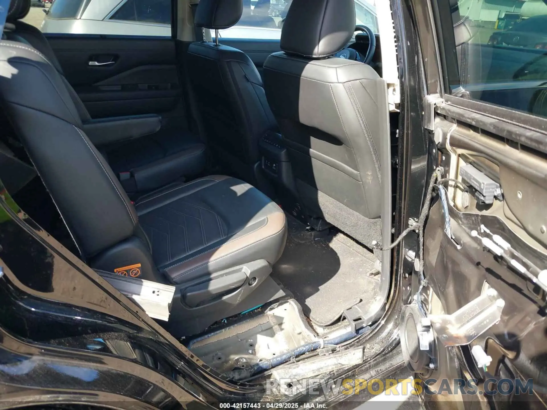8 Photograph of a damaged car 5N1DR3DK8PC227655 NISSAN PATHFINDER 2023