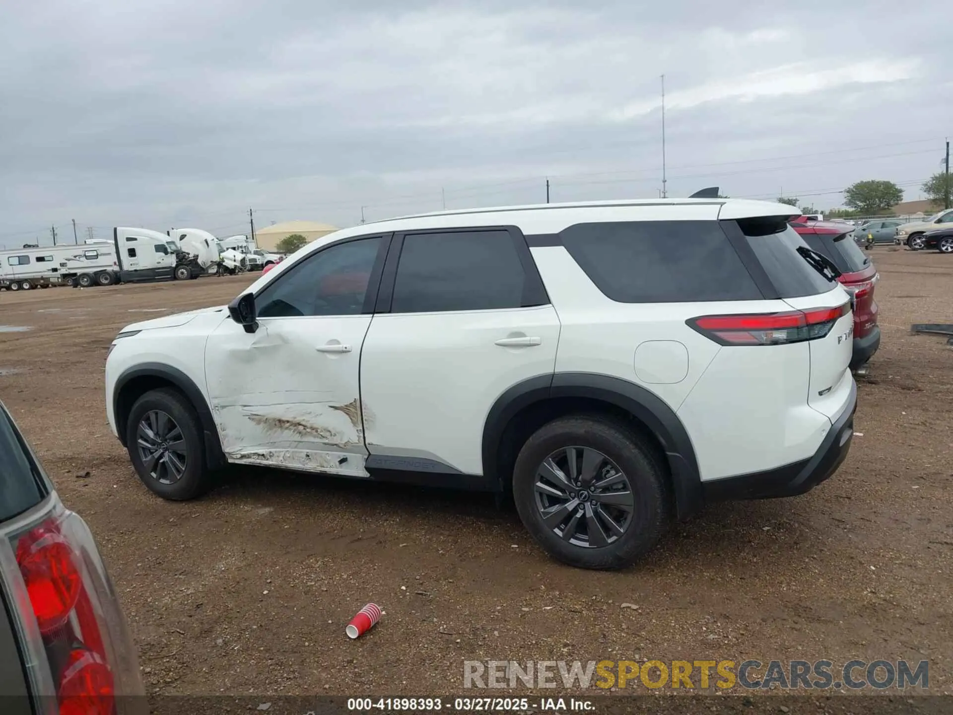 14 Photograph of a damaged car 5N1DR3AA5RC277167 NISSAN PATHFINDER 2024