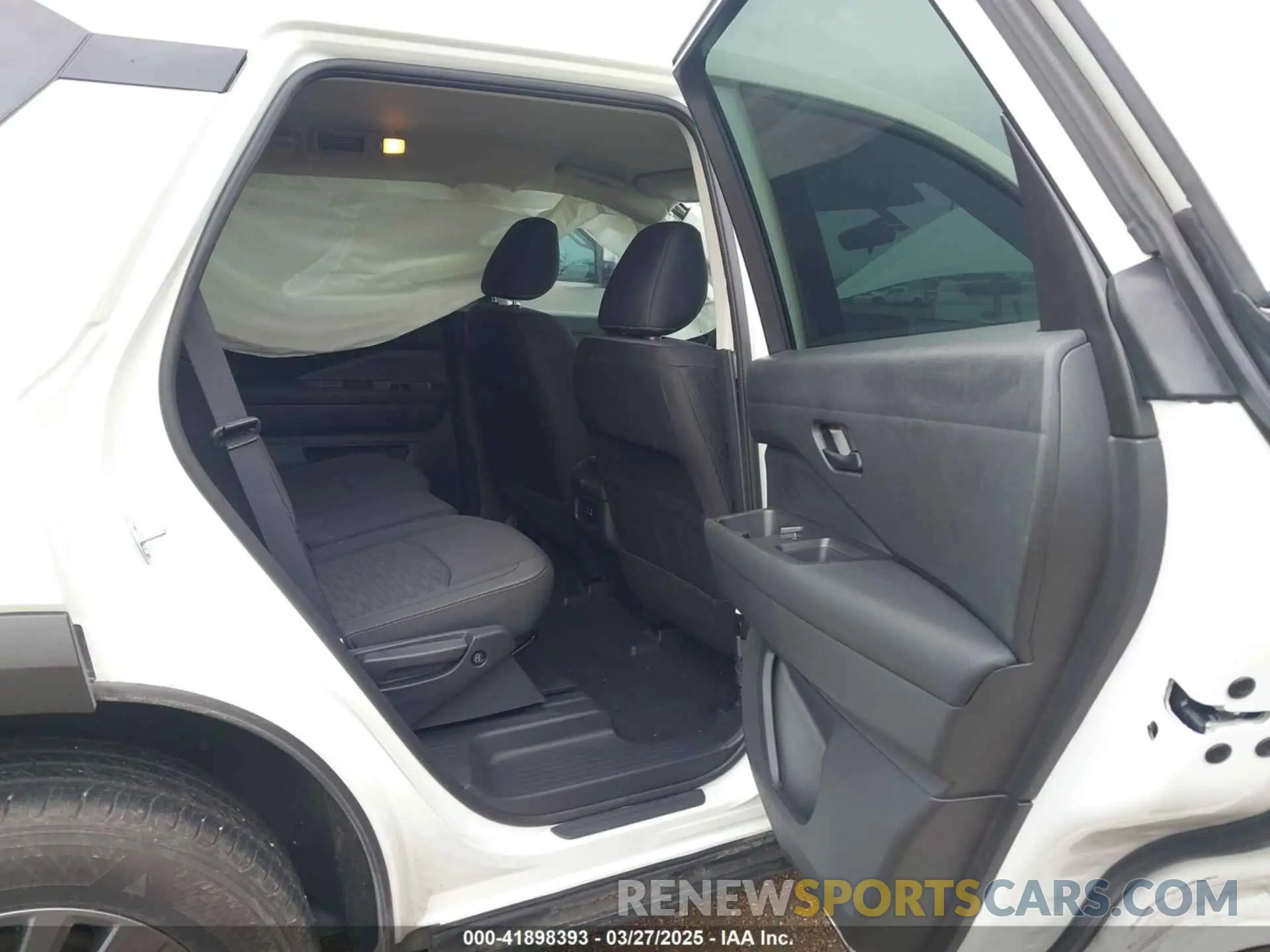8 Photograph of a damaged car 5N1DR3AA5RC277167 NISSAN PATHFINDER 2024