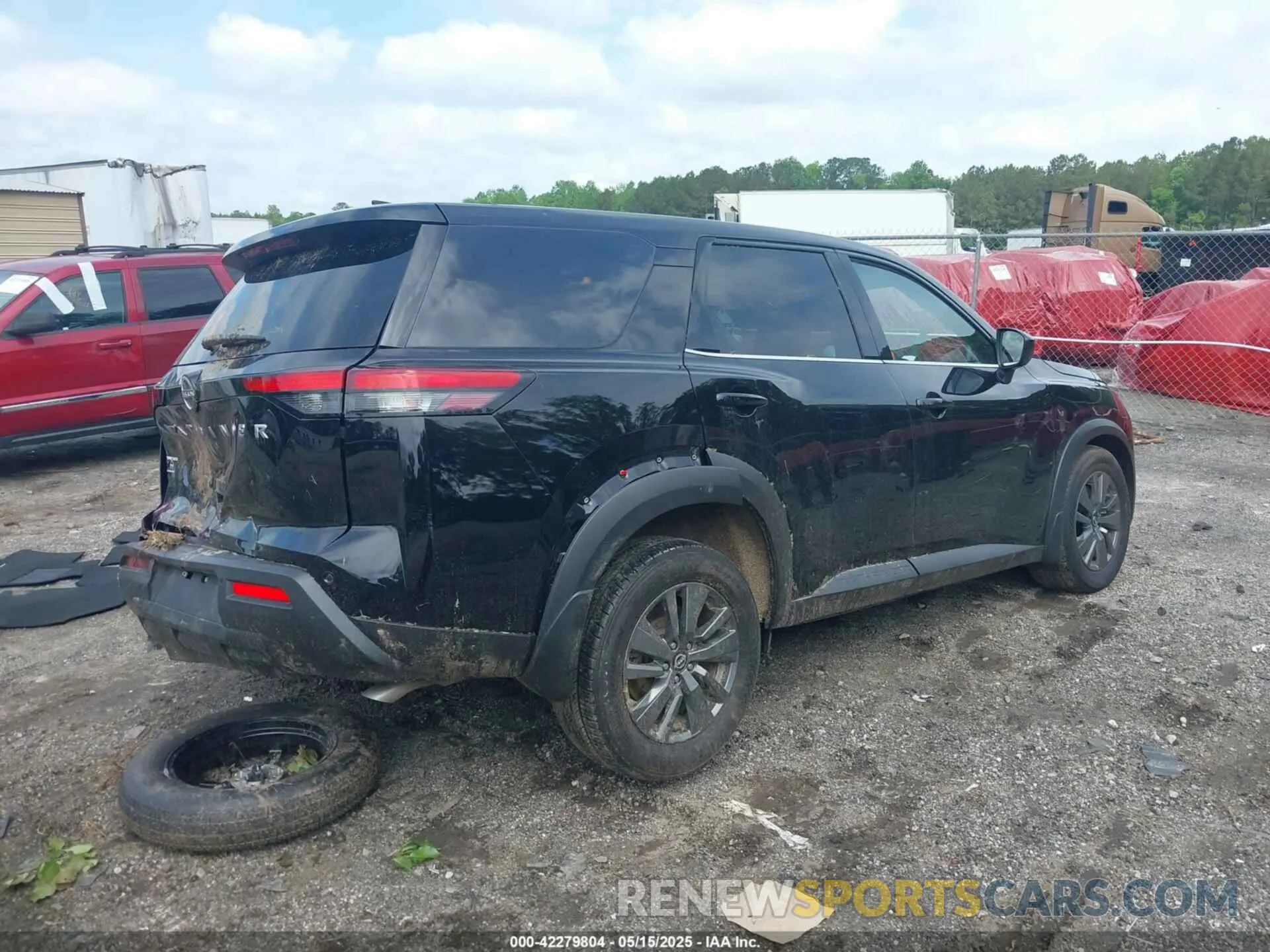 4 Photograph of a damaged car 5N1DR3AA9RC292576 NISSAN PATHFINDER 2024