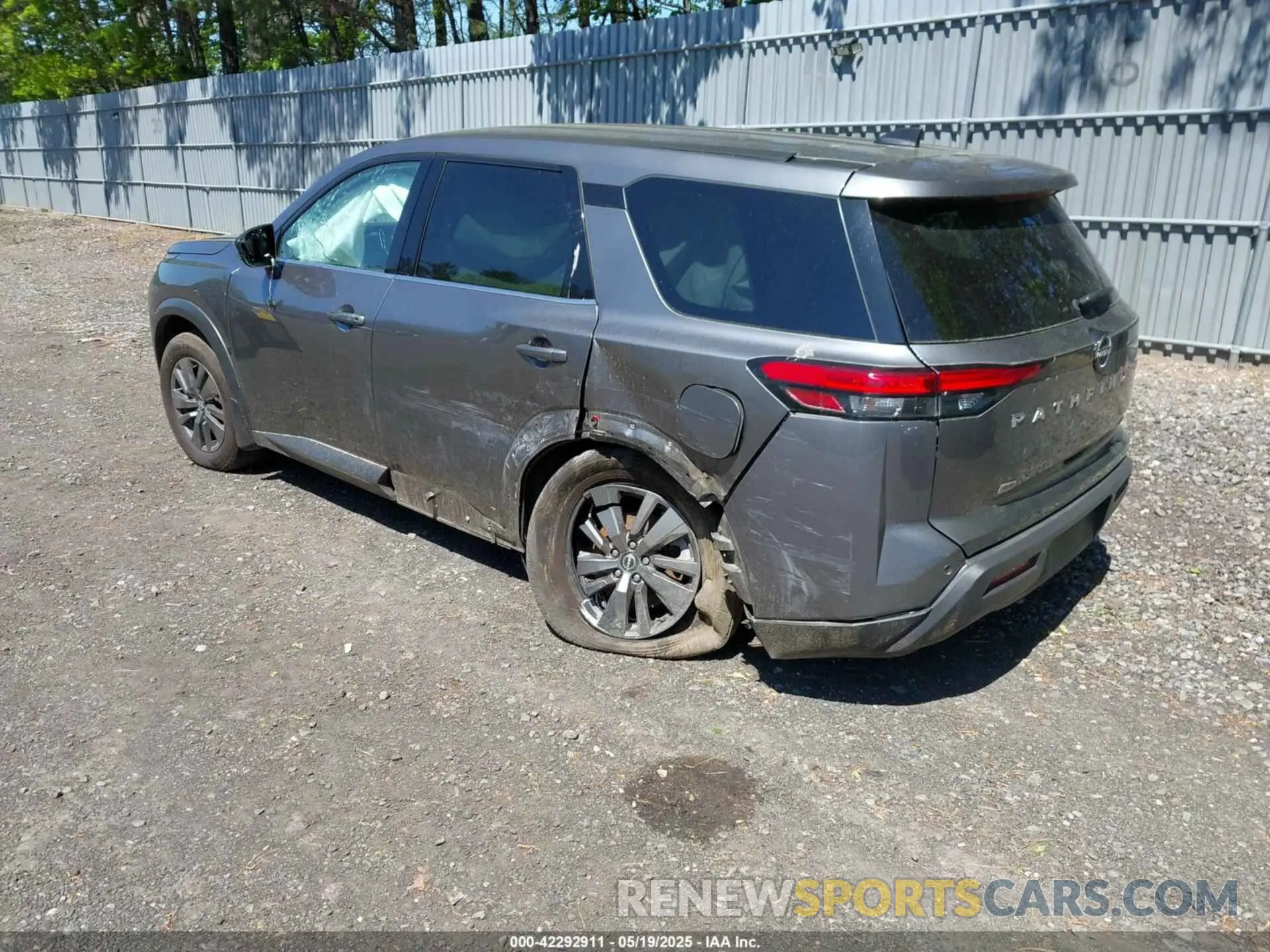 3 Photograph of a damaged car 5N1DR3AC0RC251741 NISSAN PATHFINDER 2024