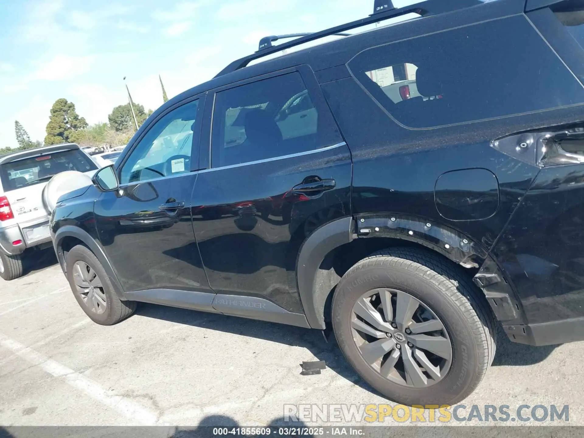 15 Photograph of a damaged car 5N1DR3BA8RC289408 NISSAN PATHFINDER 2024