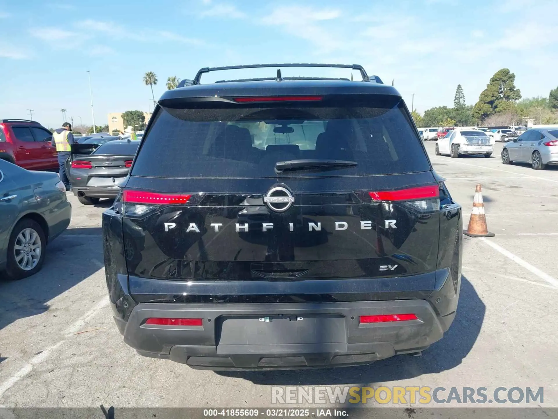 17 Photograph of a damaged car 5N1DR3BA8RC289408 NISSAN PATHFINDER 2024