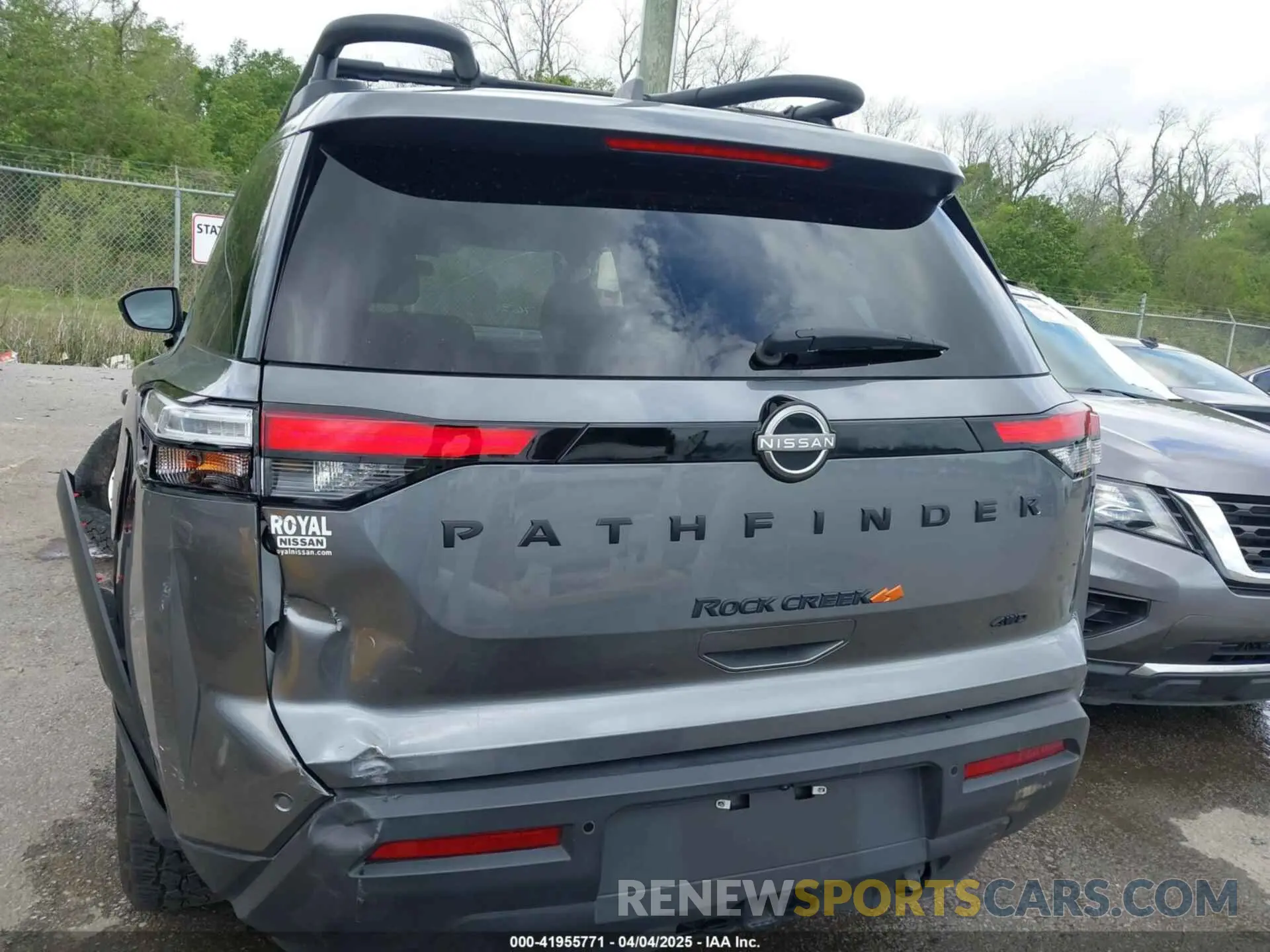 15 Photograph of a damaged car 5N1DR3BD0RC217631 NISSAN PATHFINDER 2024