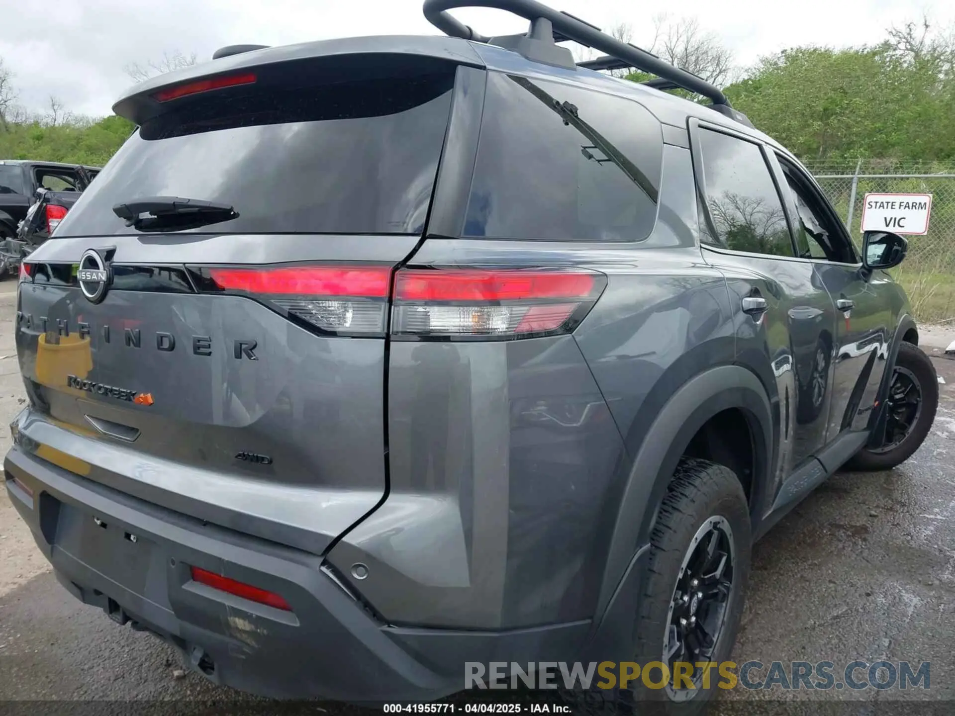 4 Photograph of a damaged car 5N1DR3BD0RC217631 NISSAN PATHFINDER 2024