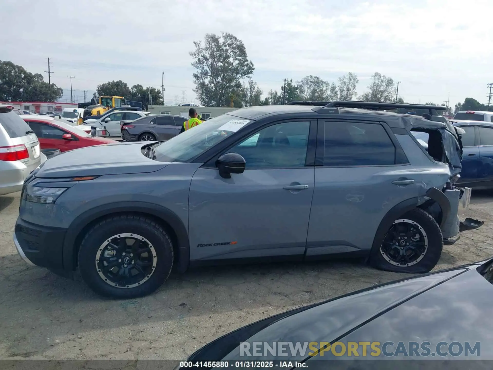 14 Photograph of a damaged car 5N1DR3BD2RC251313 NISSAN PATHFINDER 2024