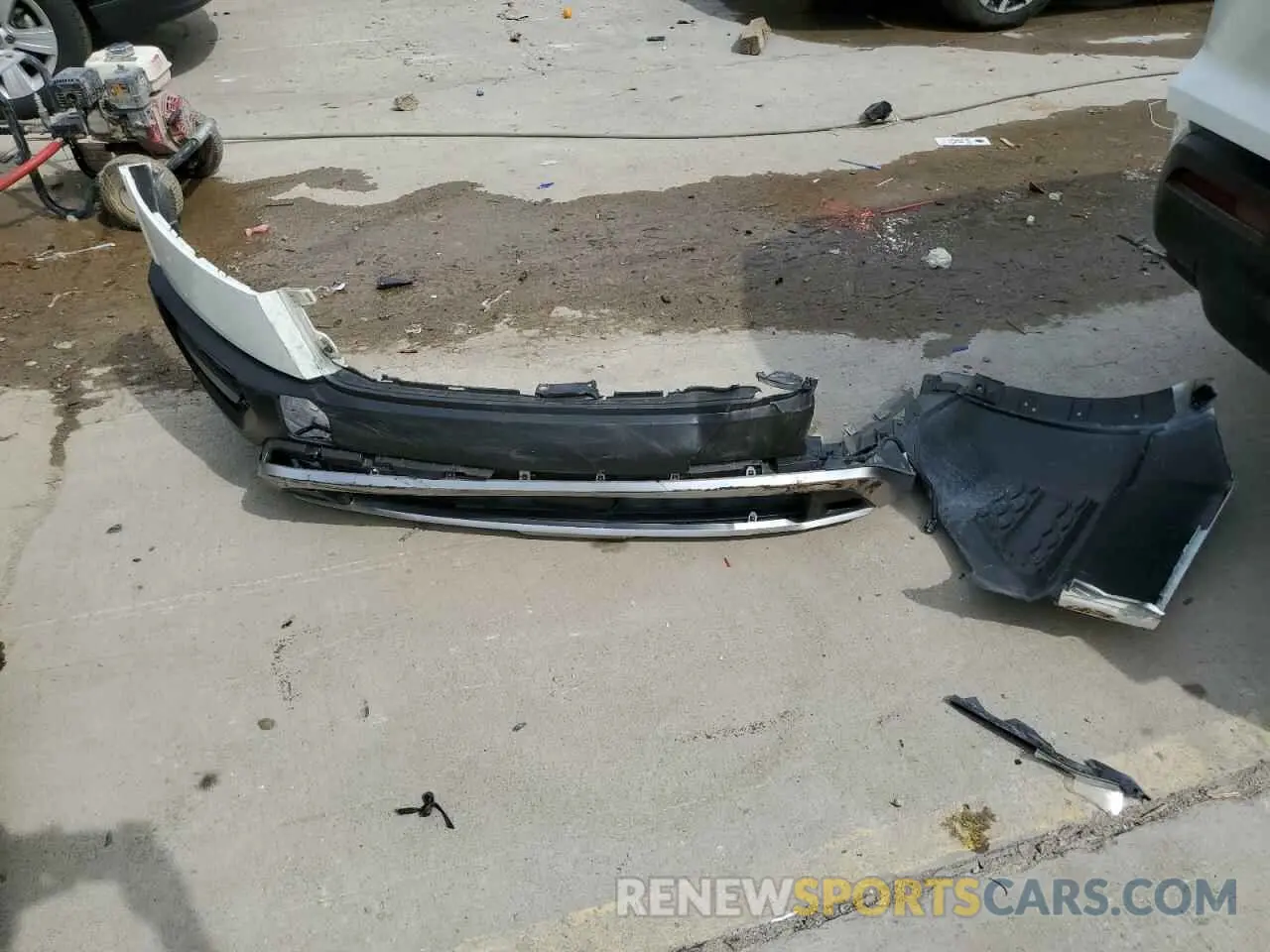 13 Photograph of a damaged car 5N1DR3BD3RC246573 NISSAN PATHFINDER 2024
