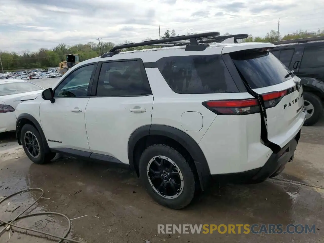 2 Photograph of a damaged car 5N1DR3BD3RC246573 NISSAN PATHFINDER 2024