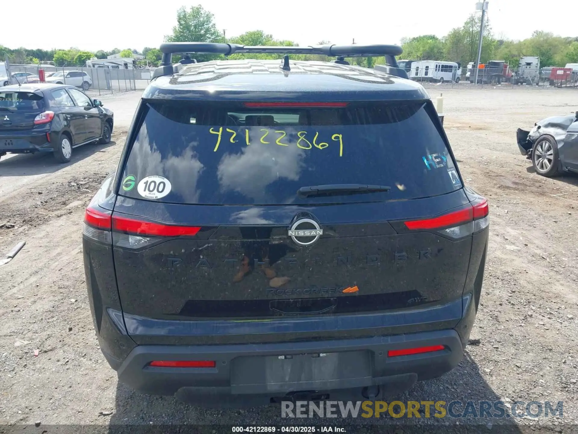 16 Photograph of a damaged car 5N1DR3BD3RC298592 NISSAN PATHFINDER 2024