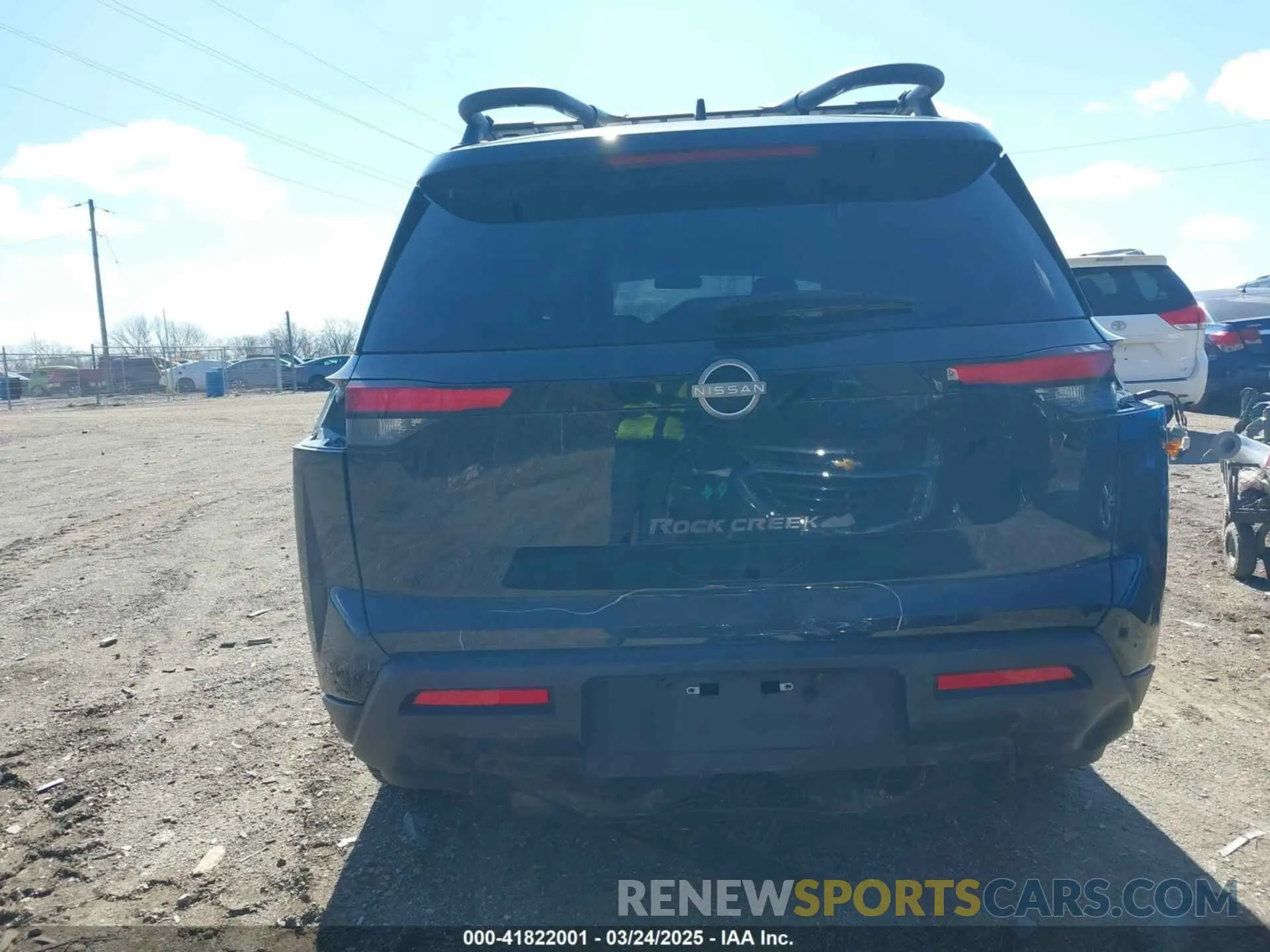 17 Photograph of a damaged car 5N1DR3BD4RC280165 NISSAN PATHFINDER 2024
