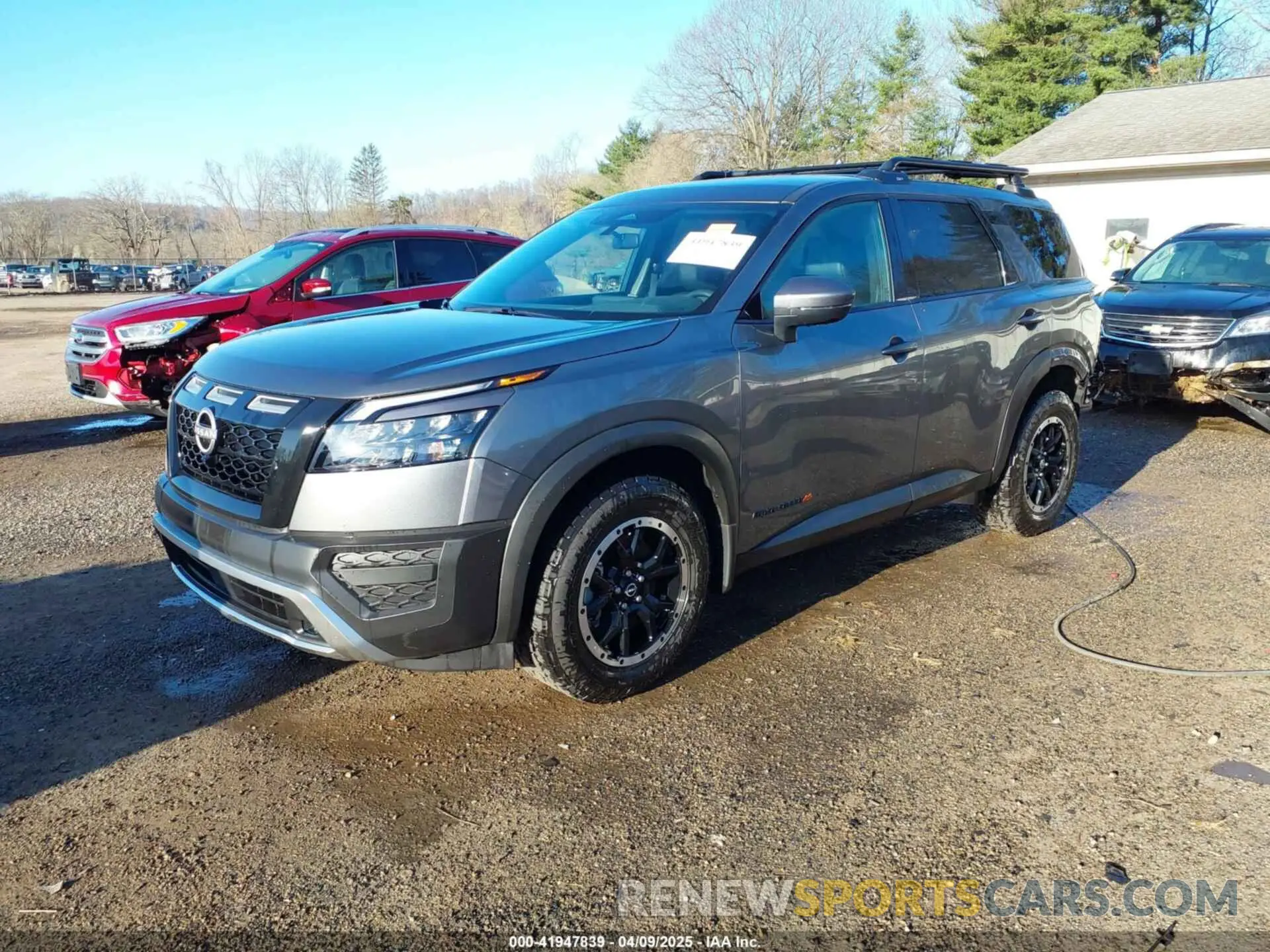 2 Photograph of a damaged car 5N1DR3BD8RC291069 NISSAN PATHFINDER 2024