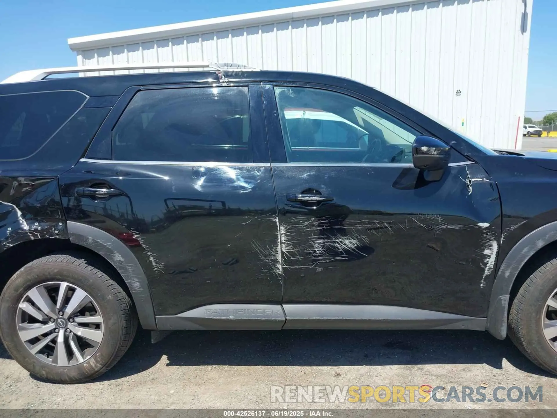 14 Photograph of a damaged car 5N1DR3CA2RC208076 NISSAN PATHFINDER 2024