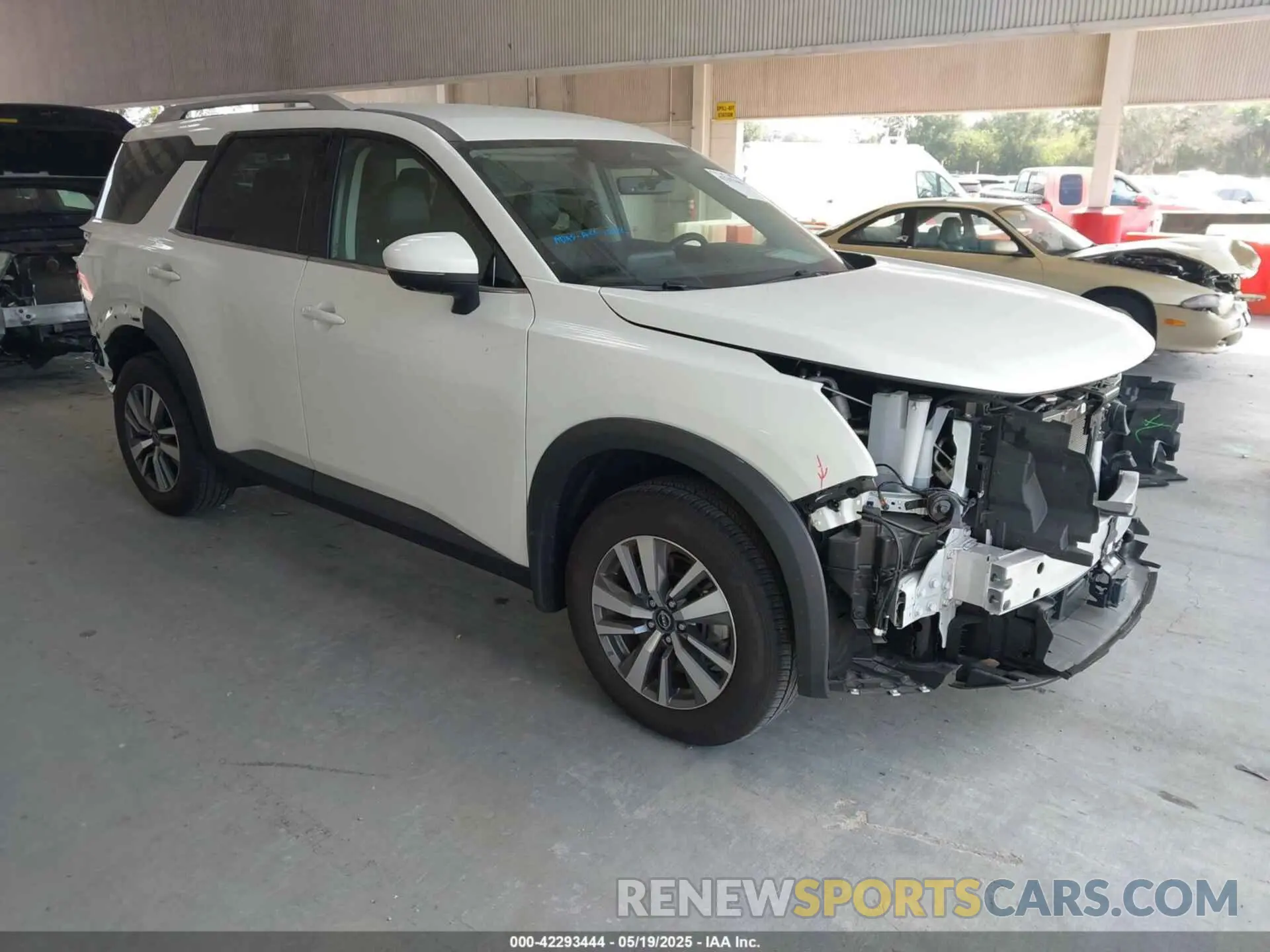 1 Photograph of a damaged car 5N1DR3CA5RC208511 NISSAN PATHFINDER 2024